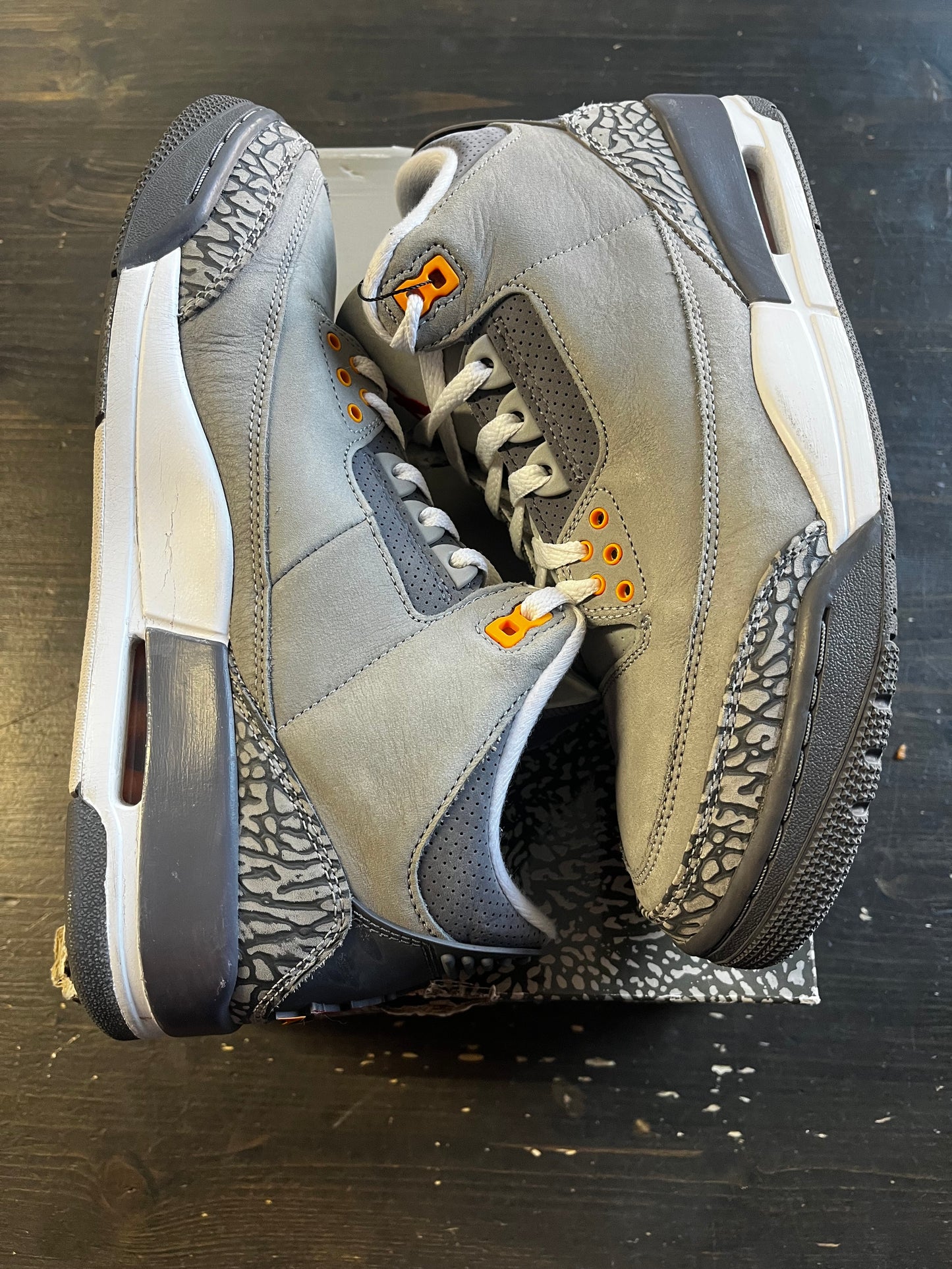 Air Jordan 3 Retro Cool Grey (2021)