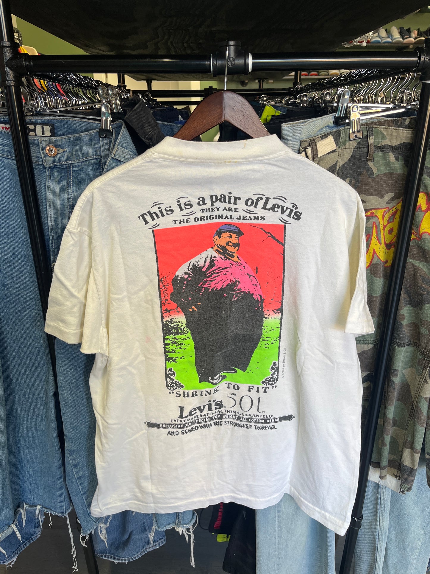 Levi’s 501 Graphic Tee