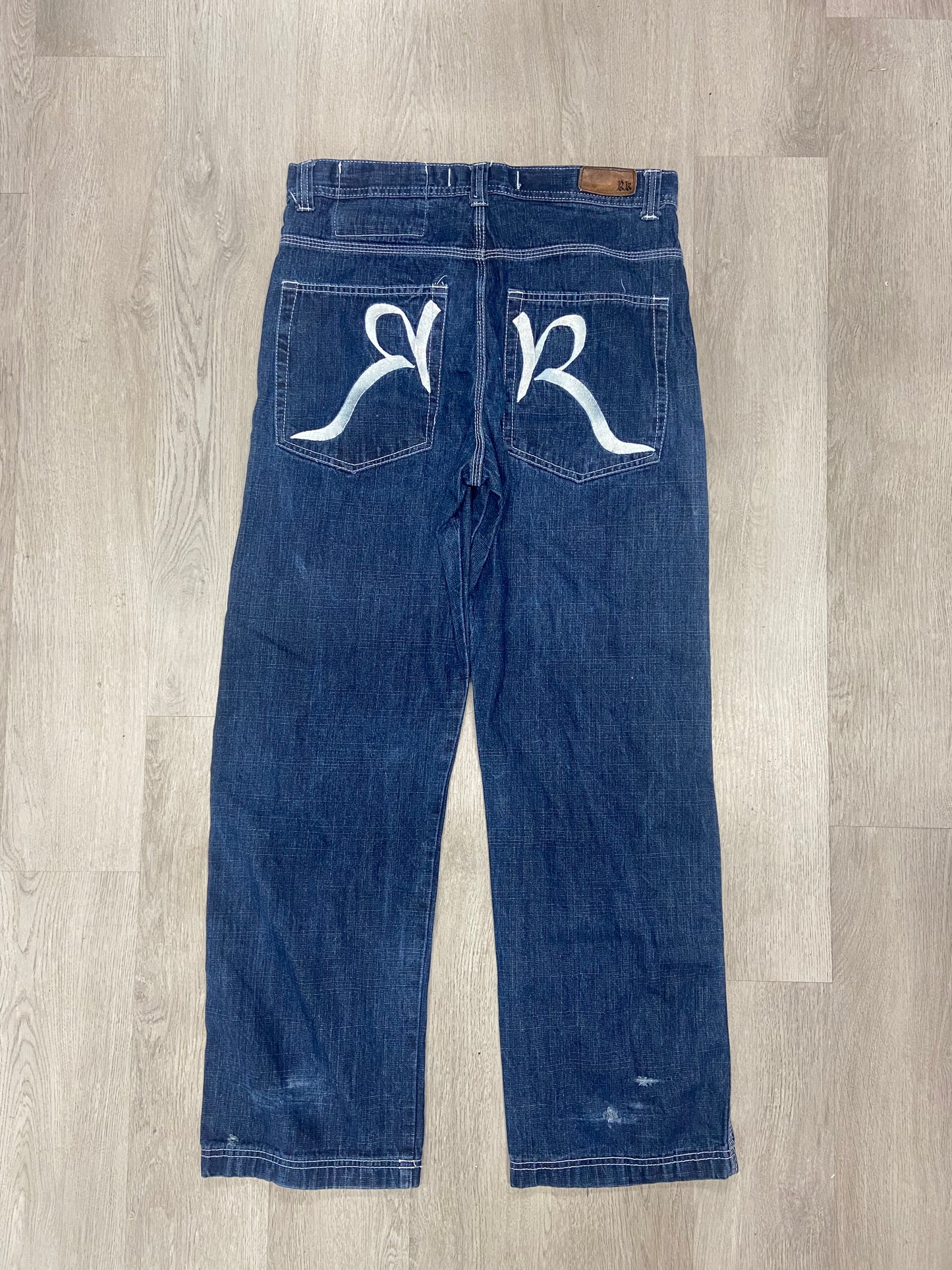 Vintage Women’s Rocawear Embroidered Jeans