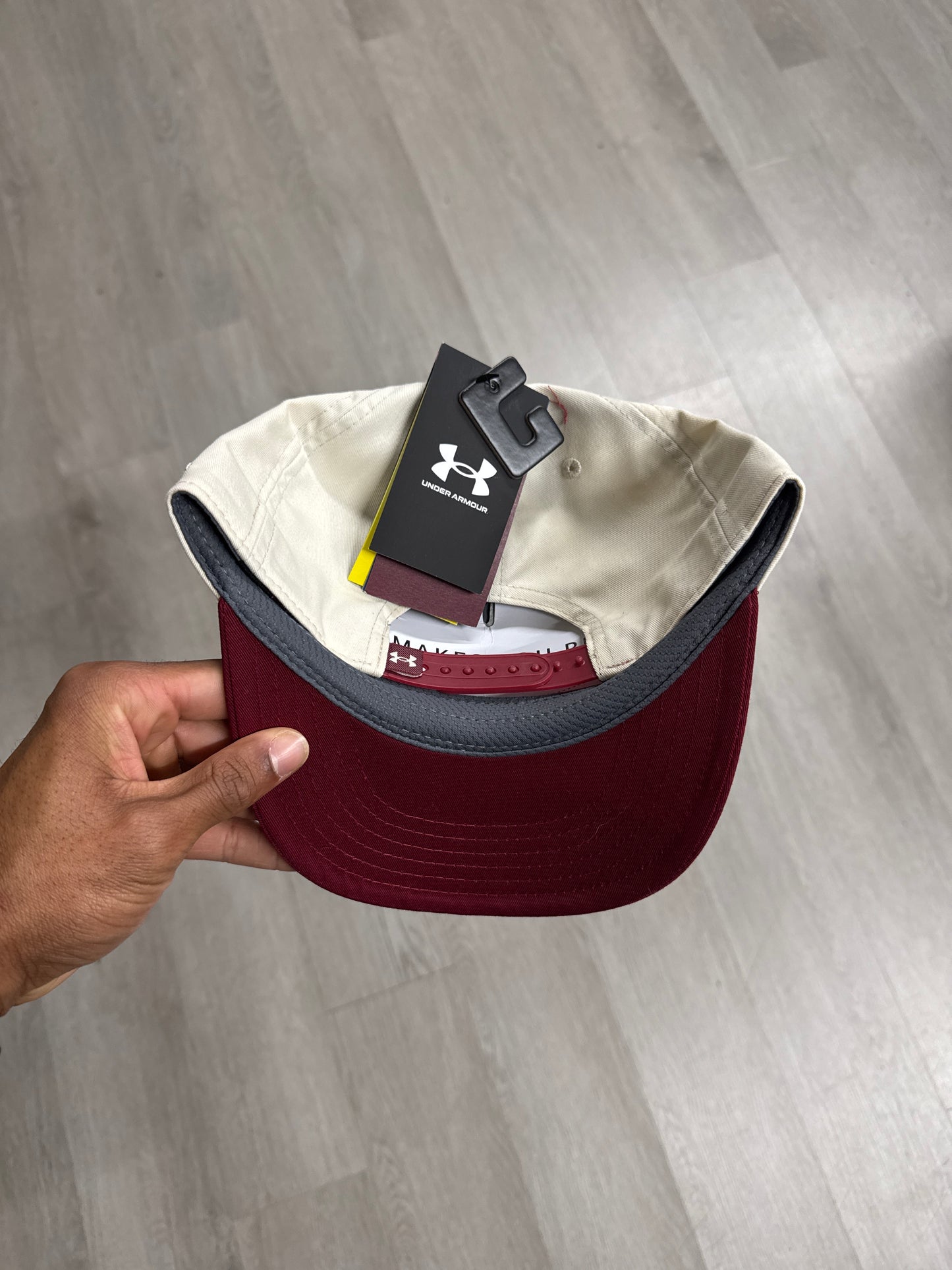 Under Armour University Of South Carolina Gamecocks Low Crown Flat Bill Snapback Hat