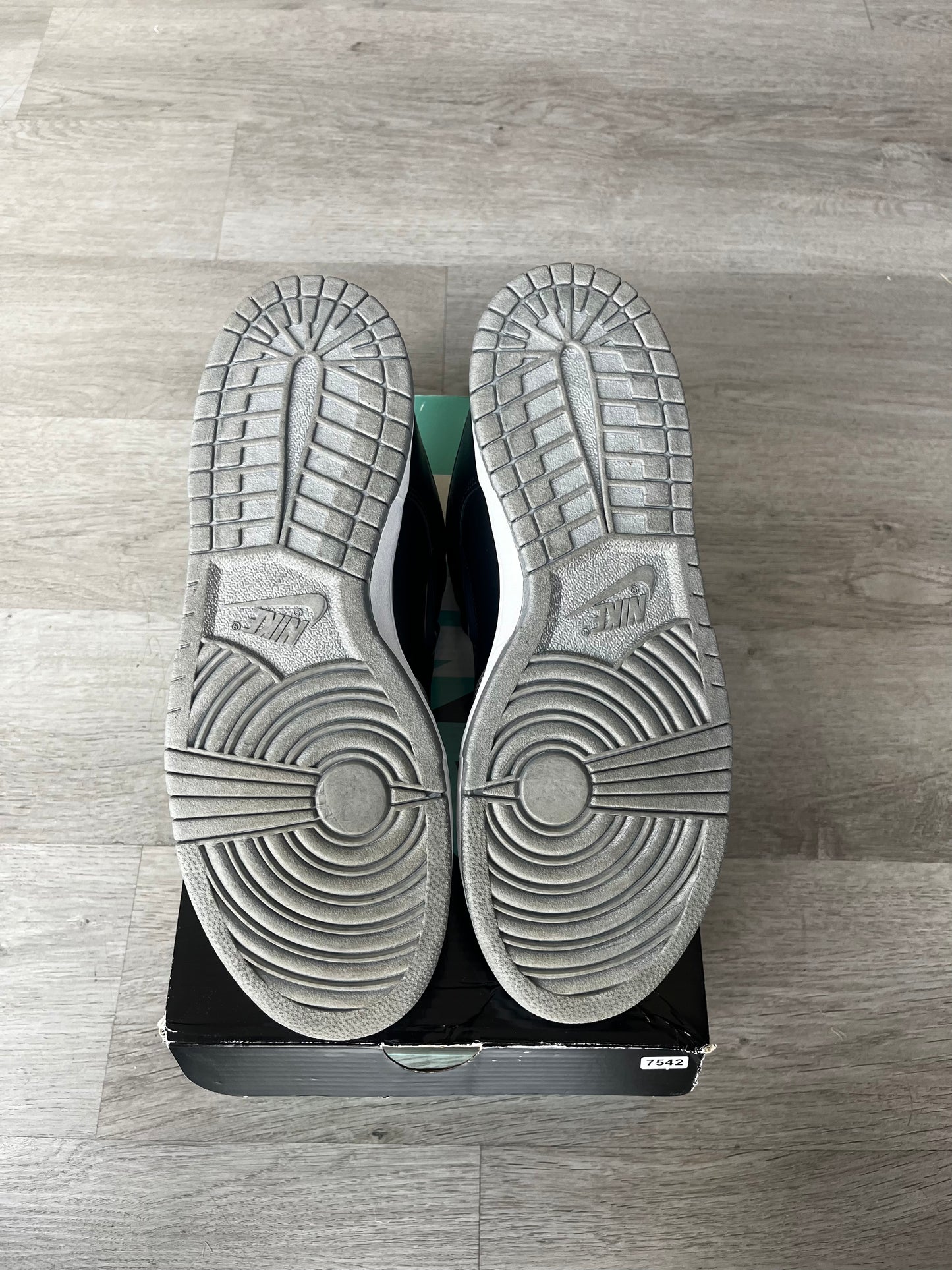 Pre-Owned Nike SB Dunk Low Supreme Jewel Swoosh Silver