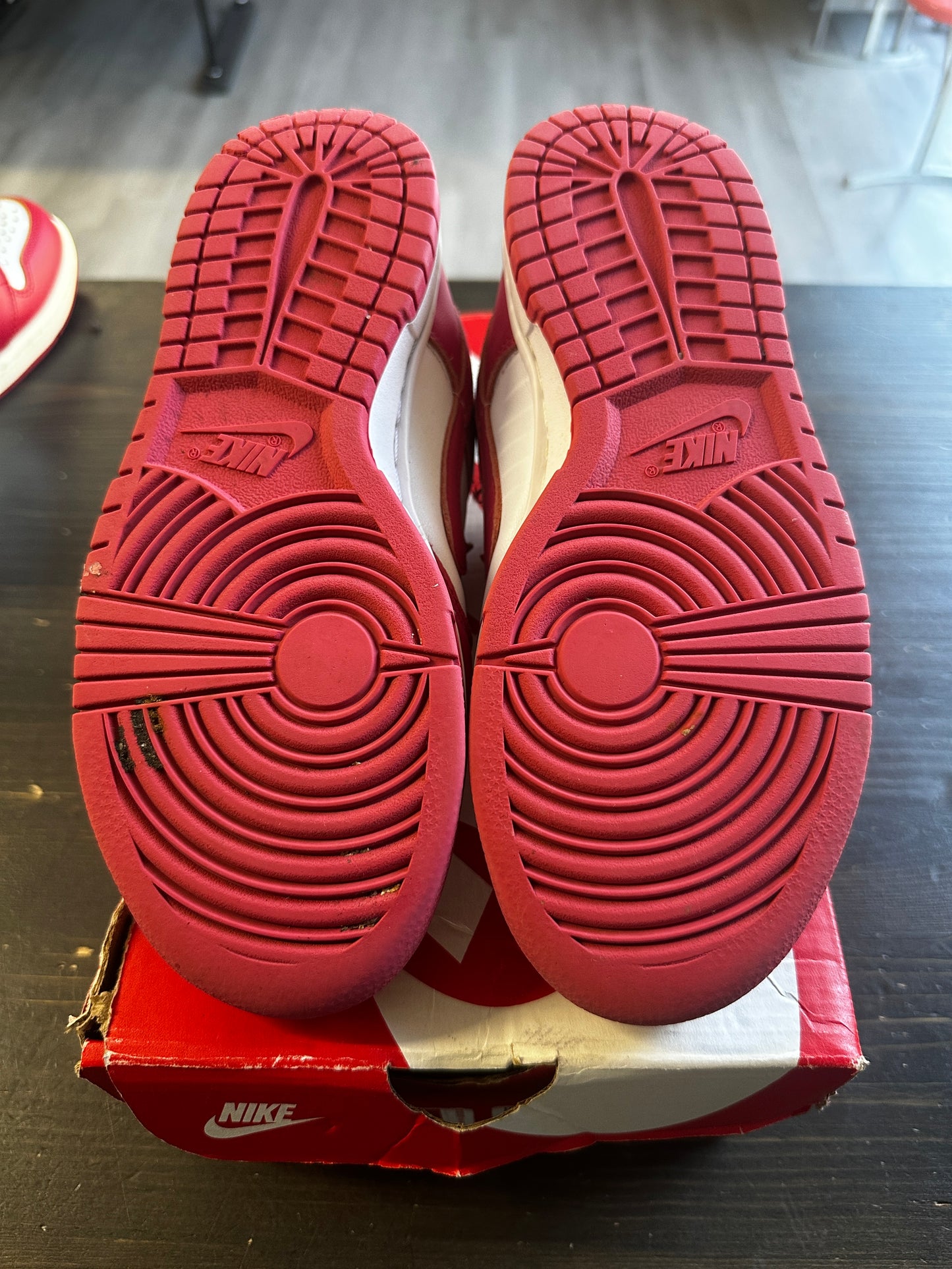 Pre-Owned Nike Dunk Low Archeo Pink (Woman’s)