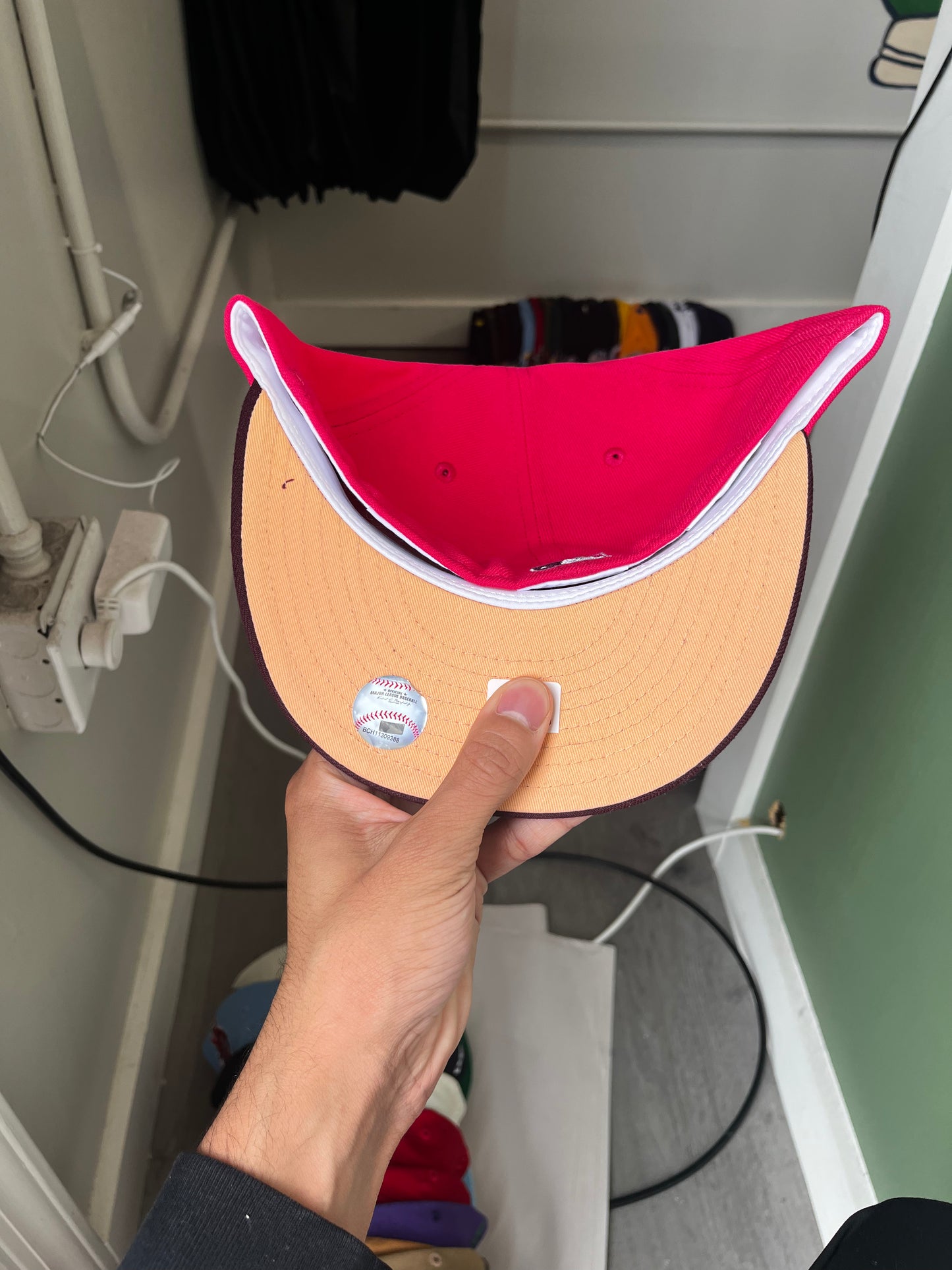 Hat Club Exclusive Atlanta Braves Peach Brim Fitted