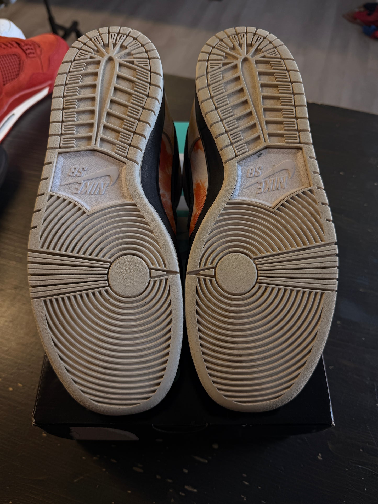 Pre-Owned Nike SB Dunk Low Raygun Tie-Dye Black