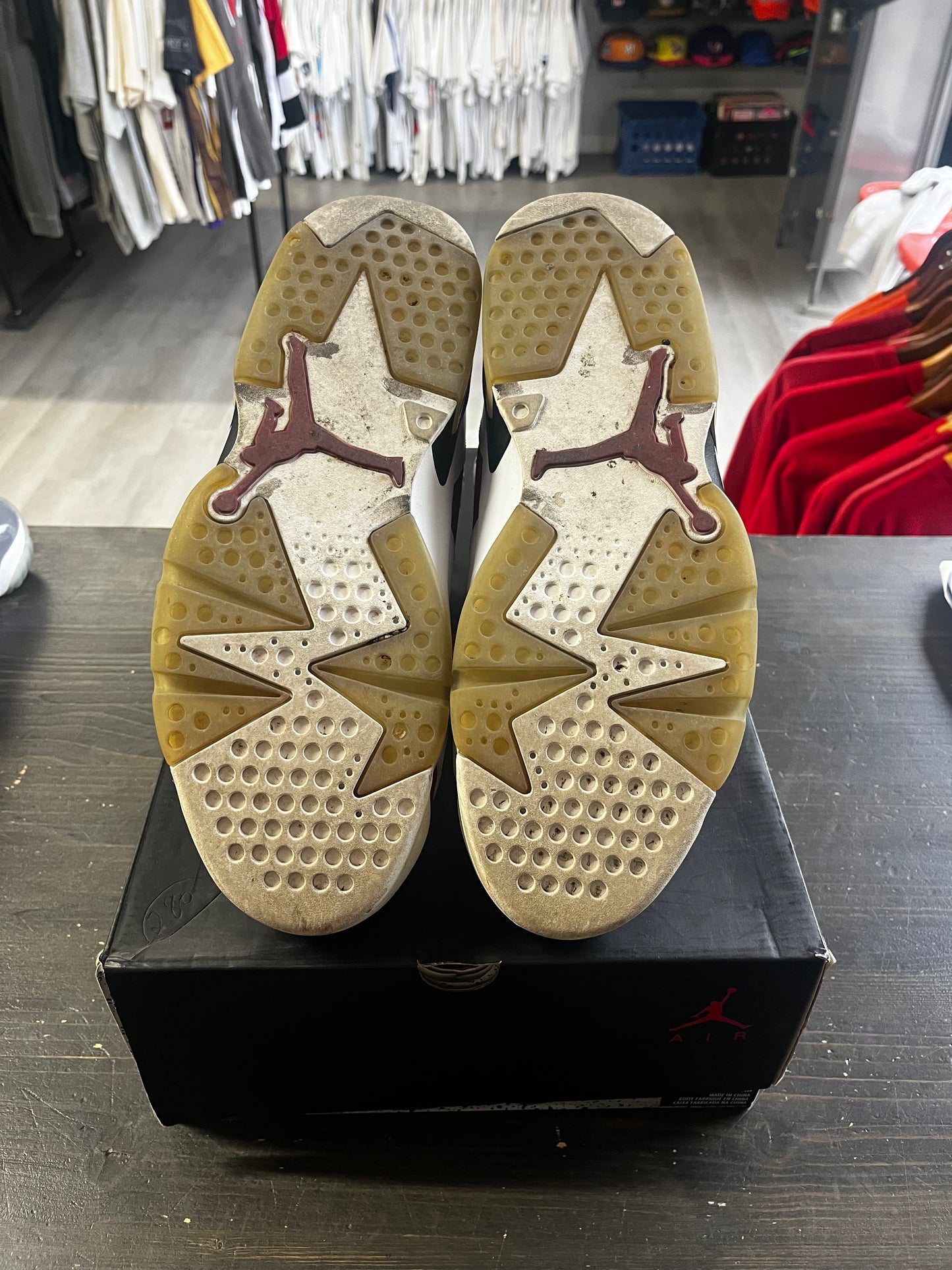 Pre-Owned Jordan 6 Retro Carmine (2014)