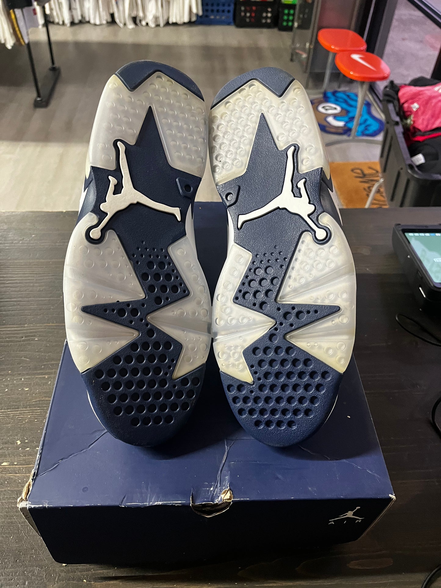 Pre-Owned Jordan 6 Retro Midnight Navy (2022)
