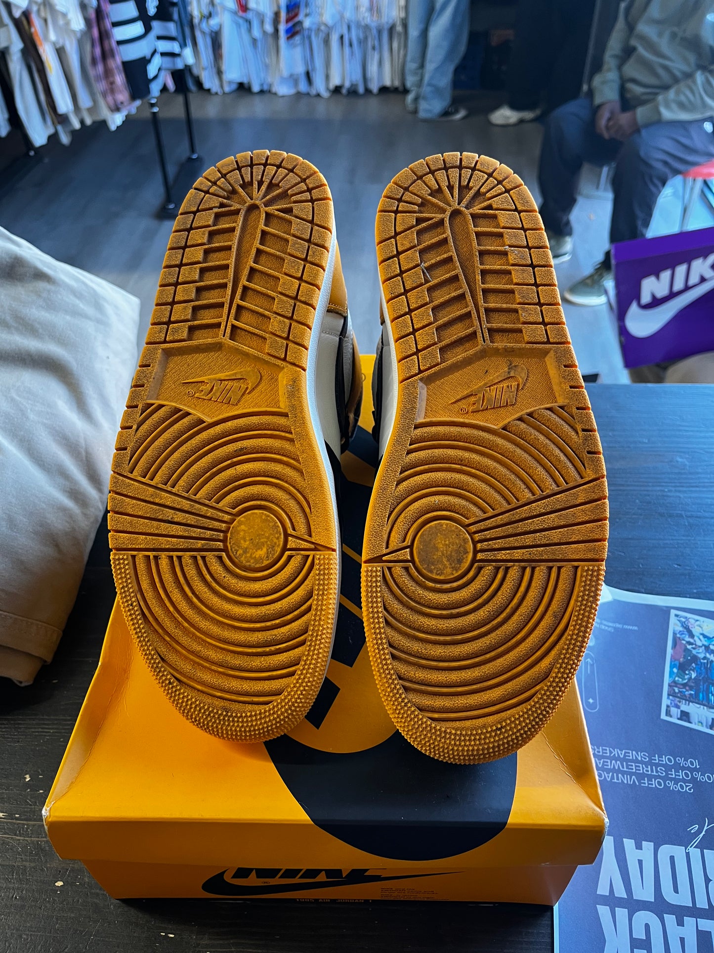 Pre-Owned Jordan 1 Retro High OG Taxi