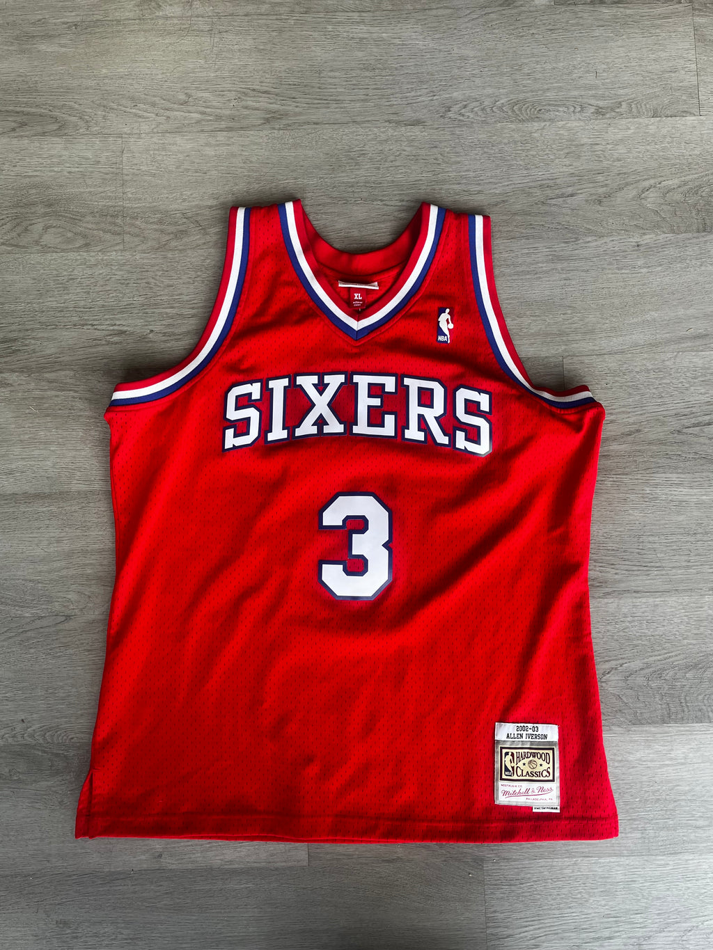 Mitchell & Ness Allen Iverson Philadelphia 76ers Jersey