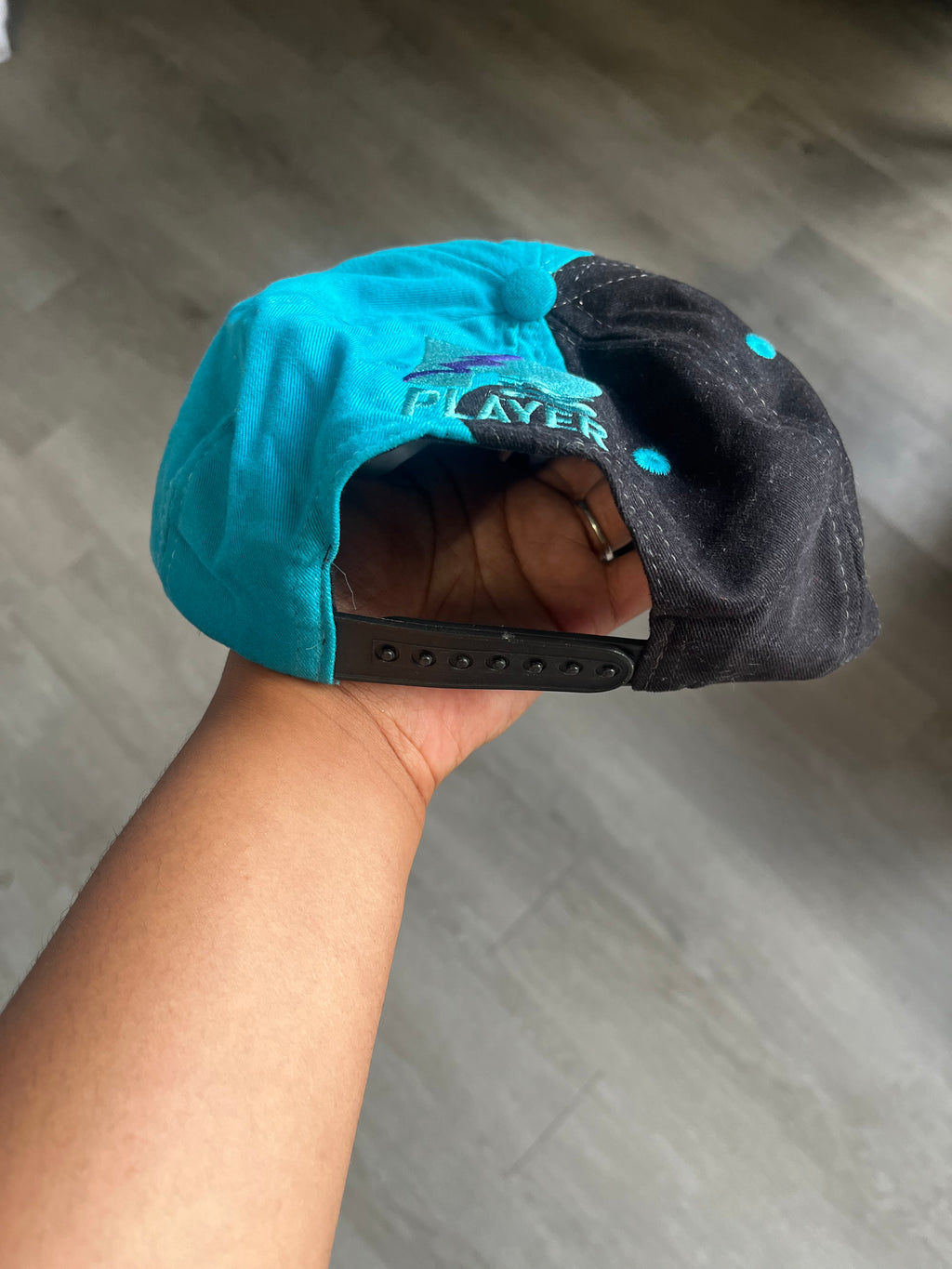 Vintage 1990s Charlotte Hornets Snapback Hat