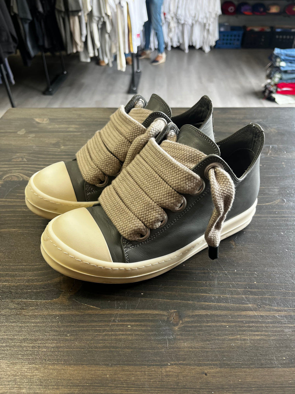 Pre Owened Rick Owens Concordians Jumbo Lace Low