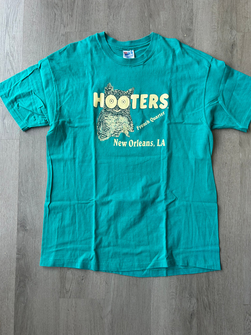 Vintage New Orleans Hooters Tee