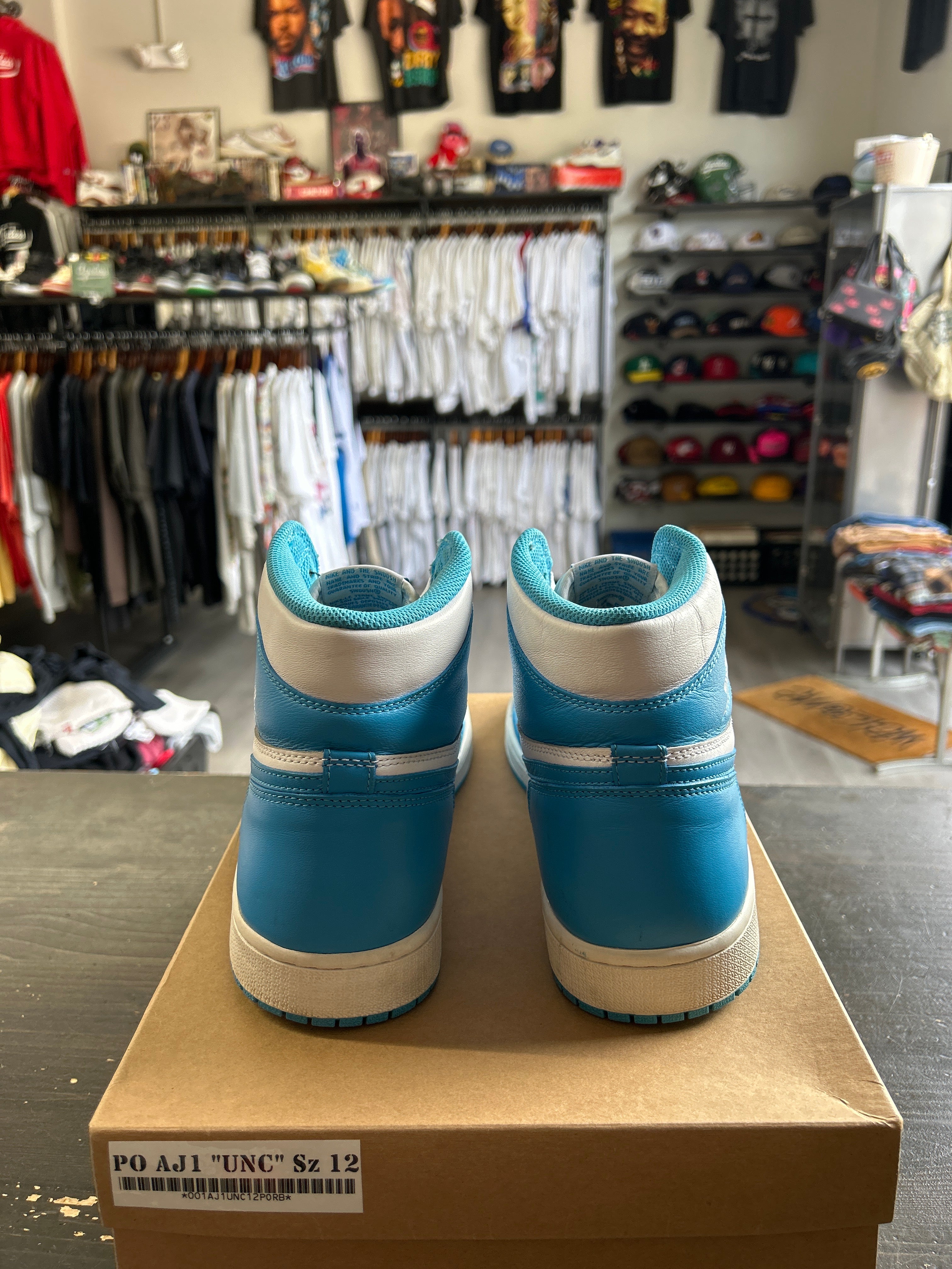 Pre-owned Jordan Retro 1 UNC 2015