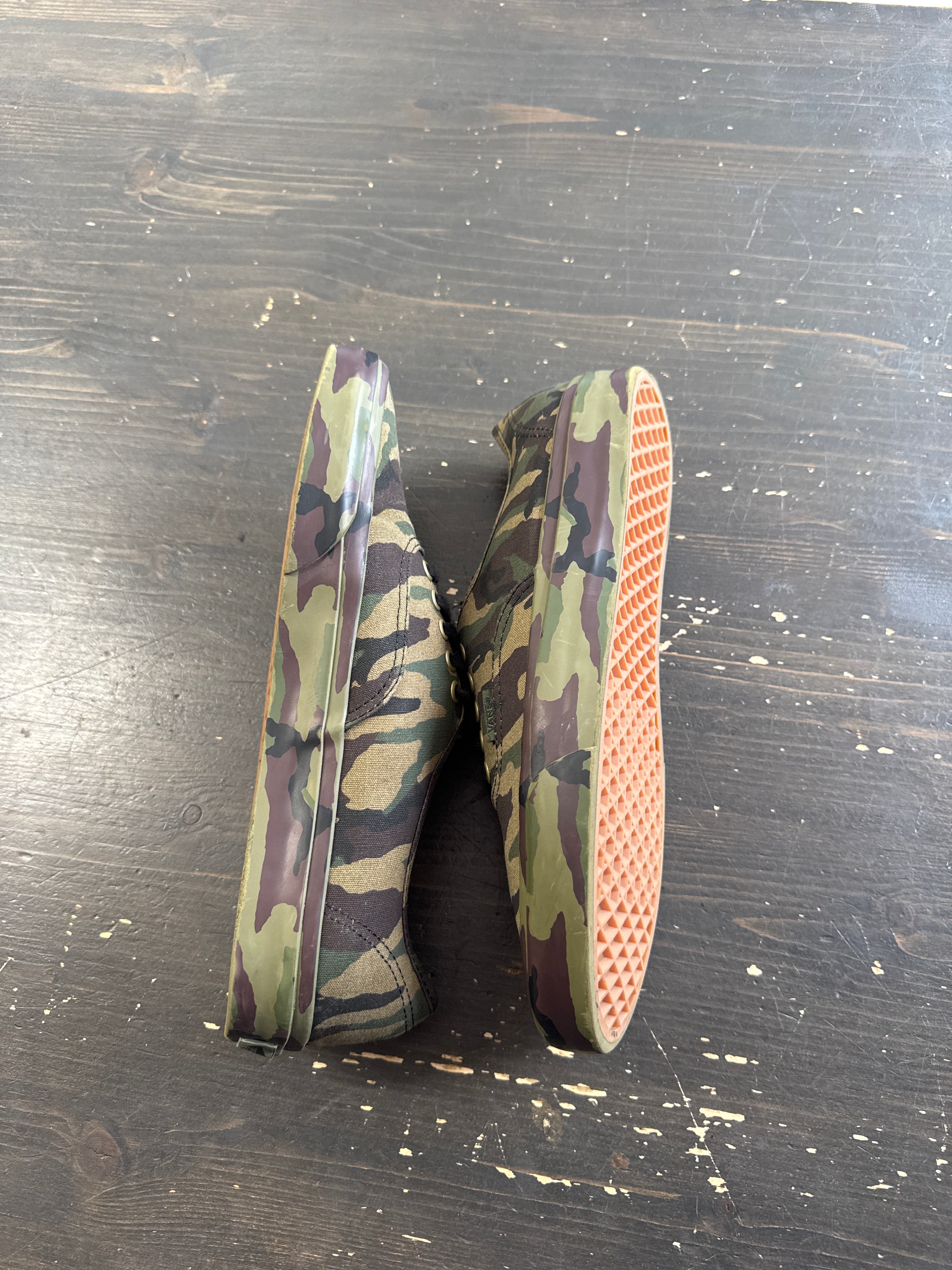 Pre-owned Van’s Authentic Mono Print Camo