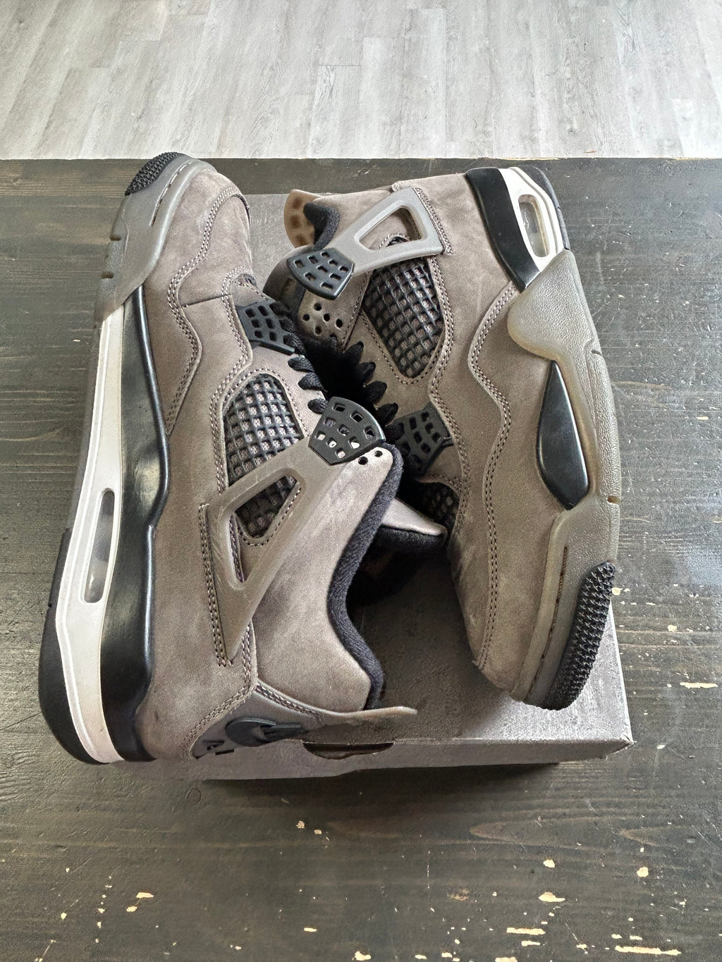 Pre-Owned Jordan 4 Retro Cave Stone