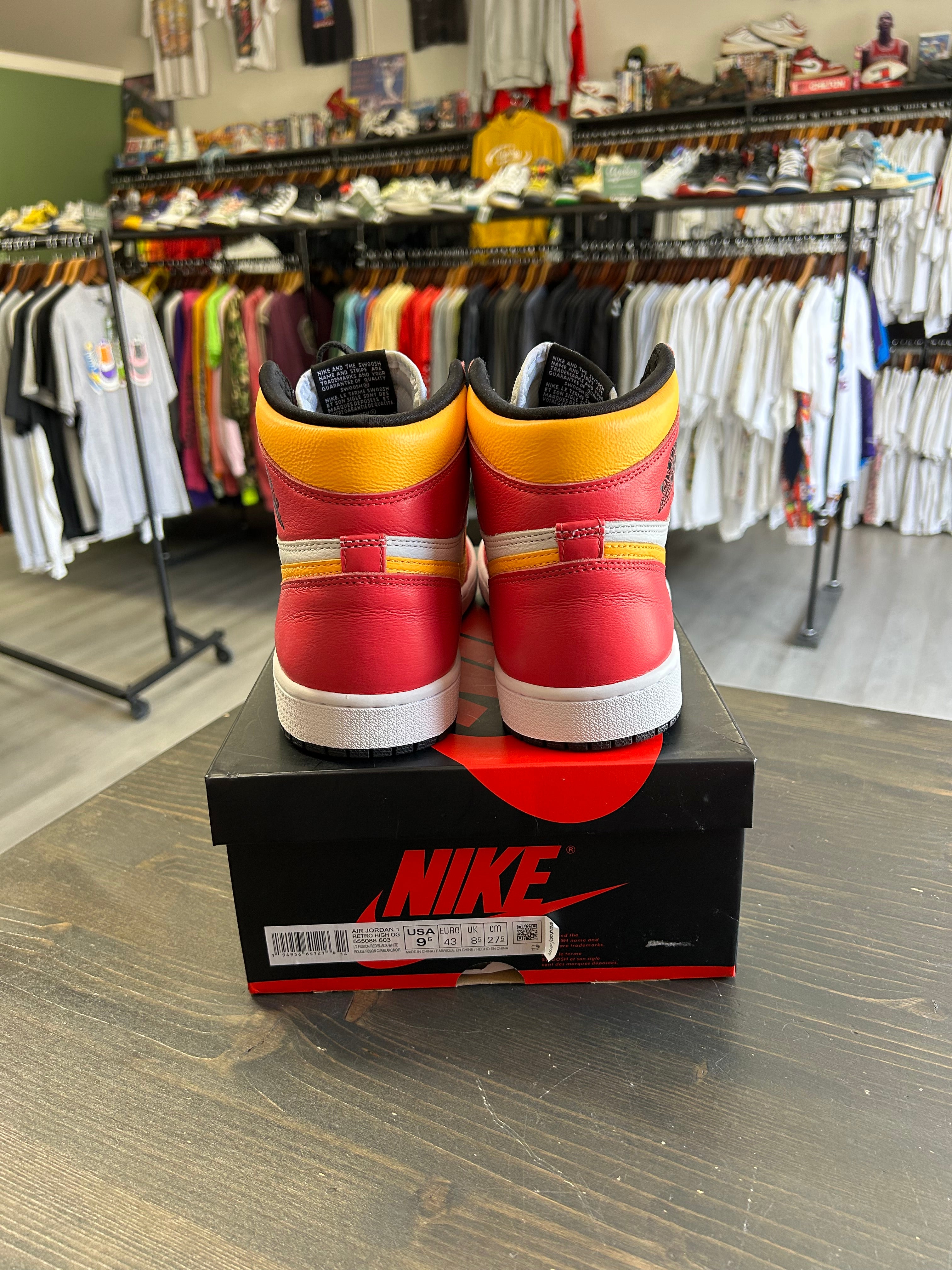 Pre-Owned Jordan 1 Retro High OG Light Fusion Red