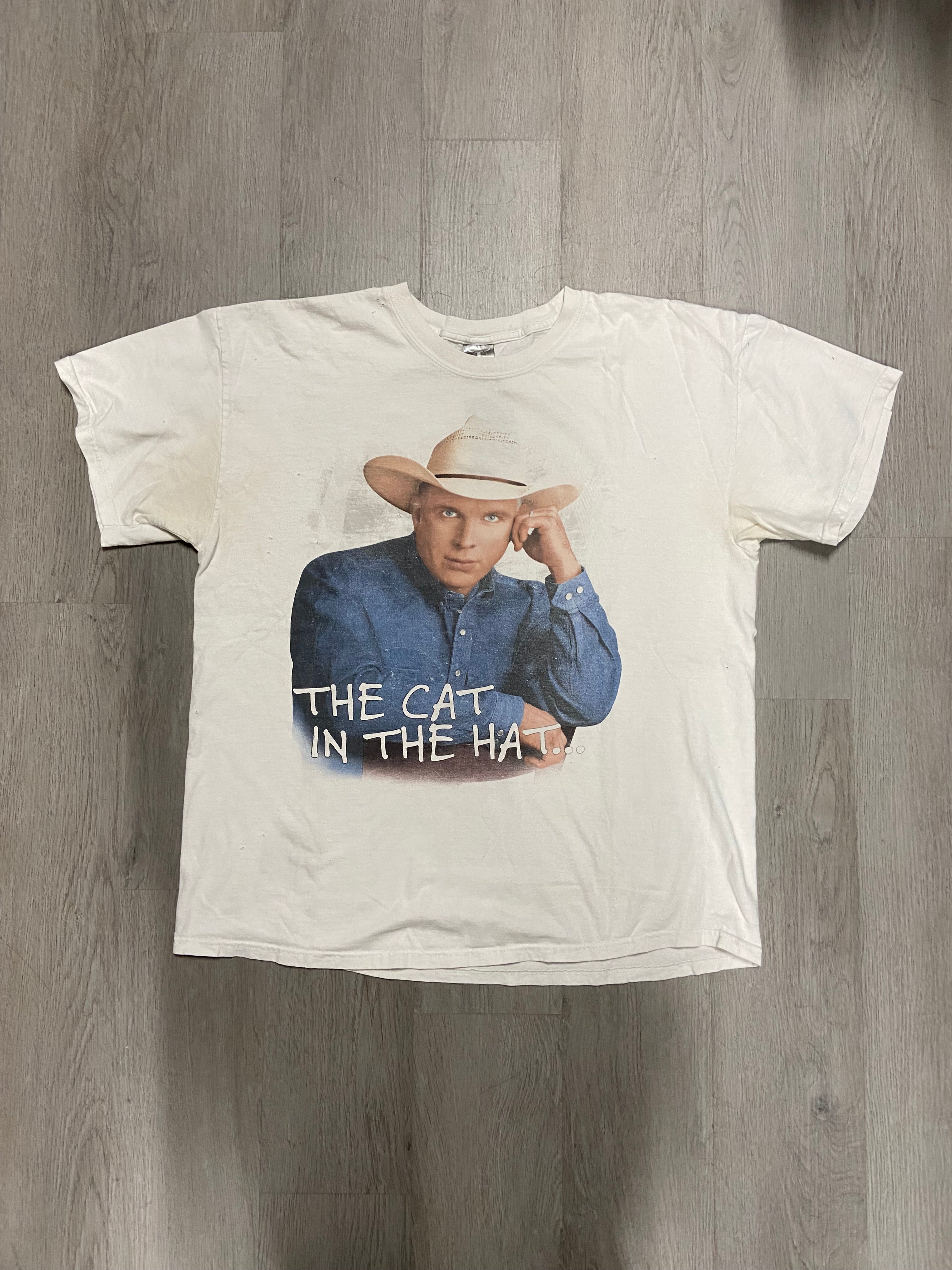 Garth Brooks ‘The Cat In The Hat Has Nine Lives In Kansas City’ Portrait Graphic Tee