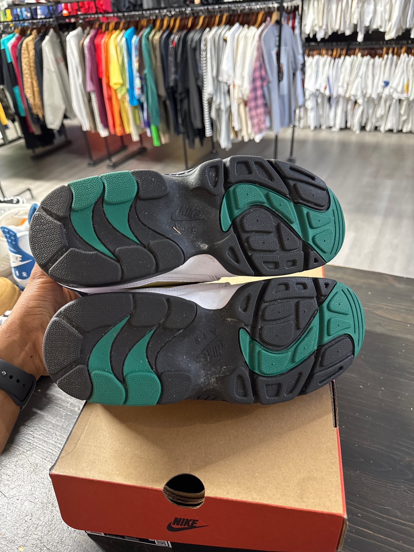 Pre-owned Nike Air Diamond Turf Emerald