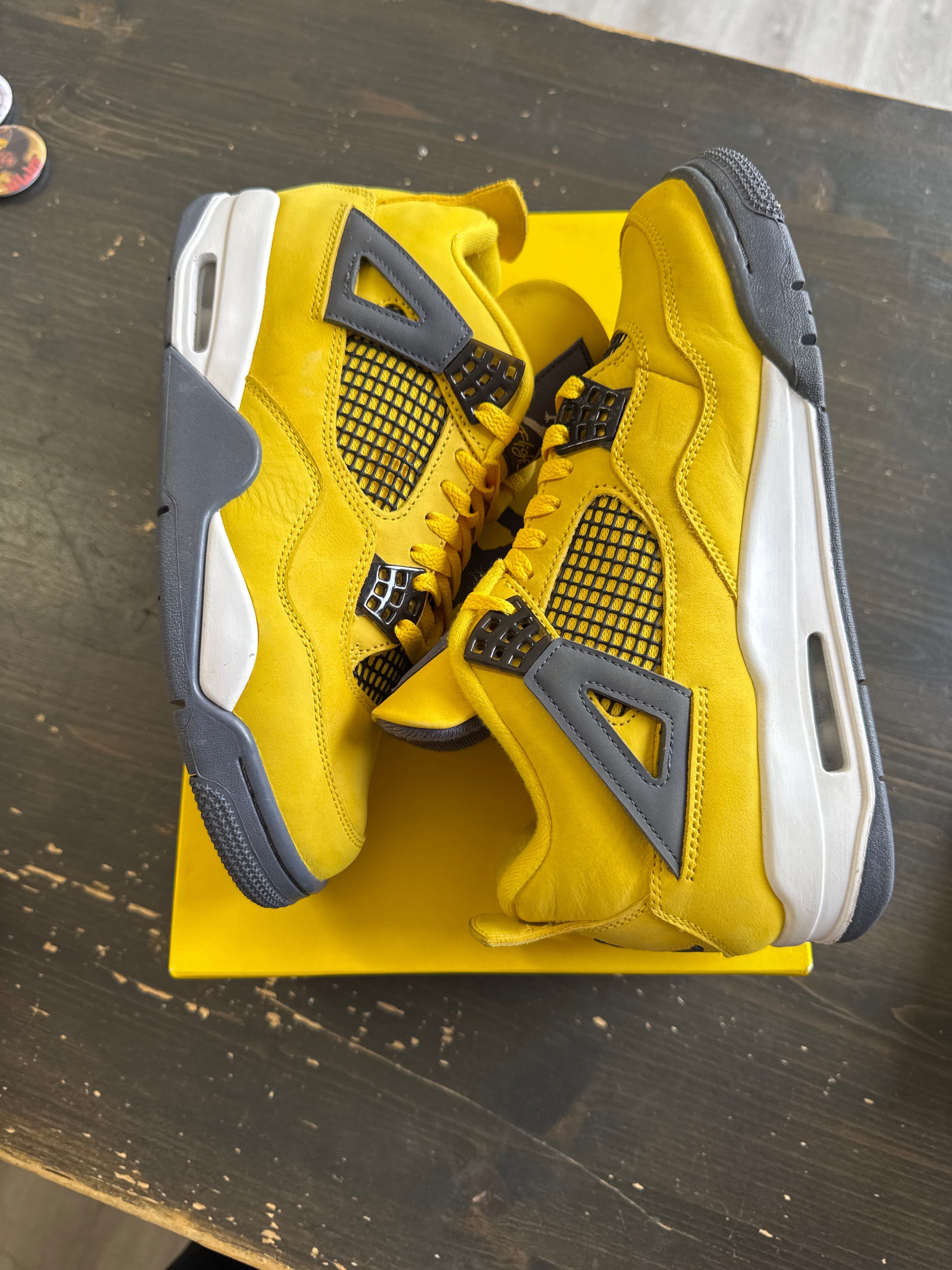 Pre-owned Jordan Retro 4 Lightning 2021
