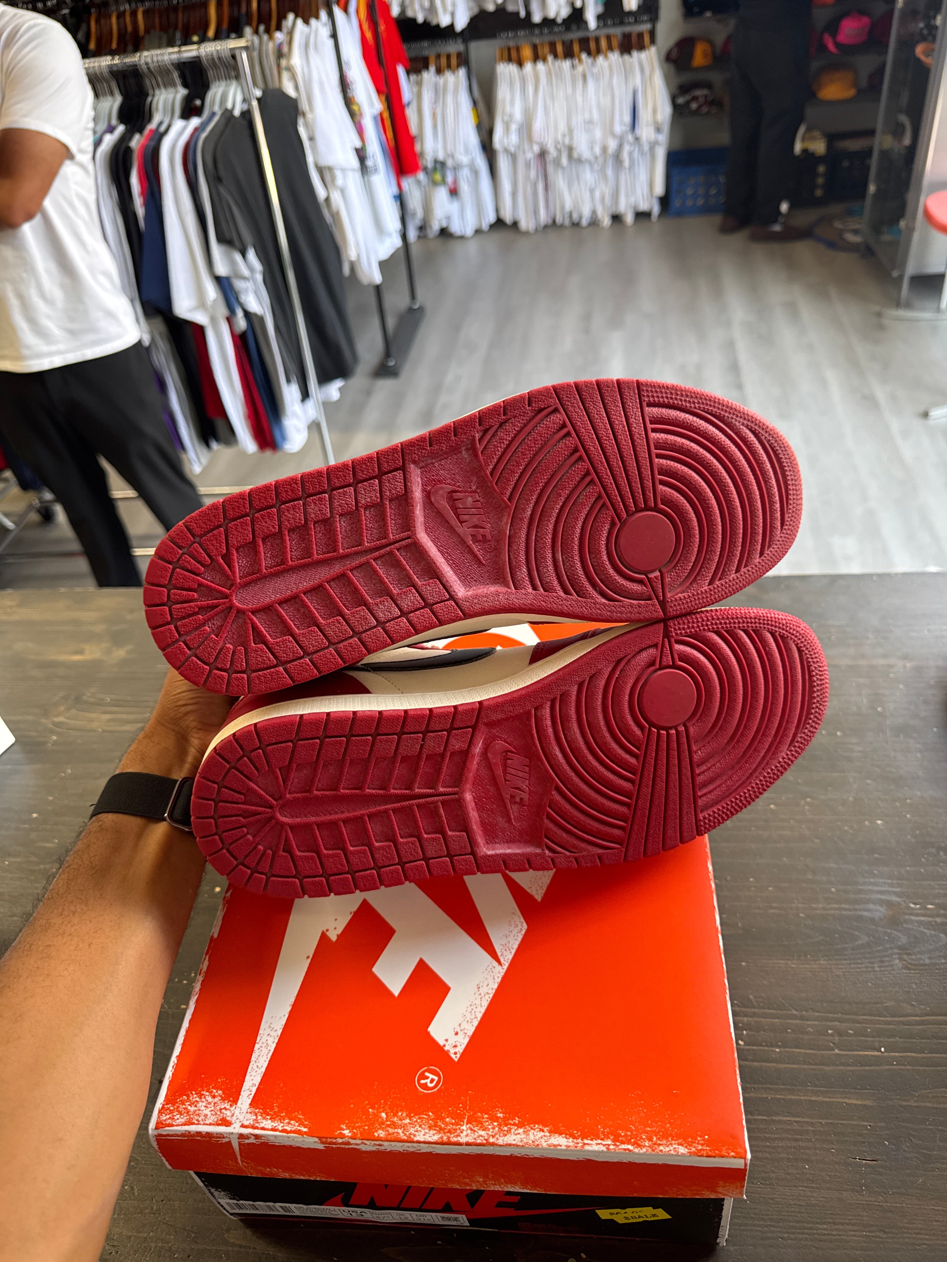 Pre-owned Jordan Retro Chicago 1 Lost & Found