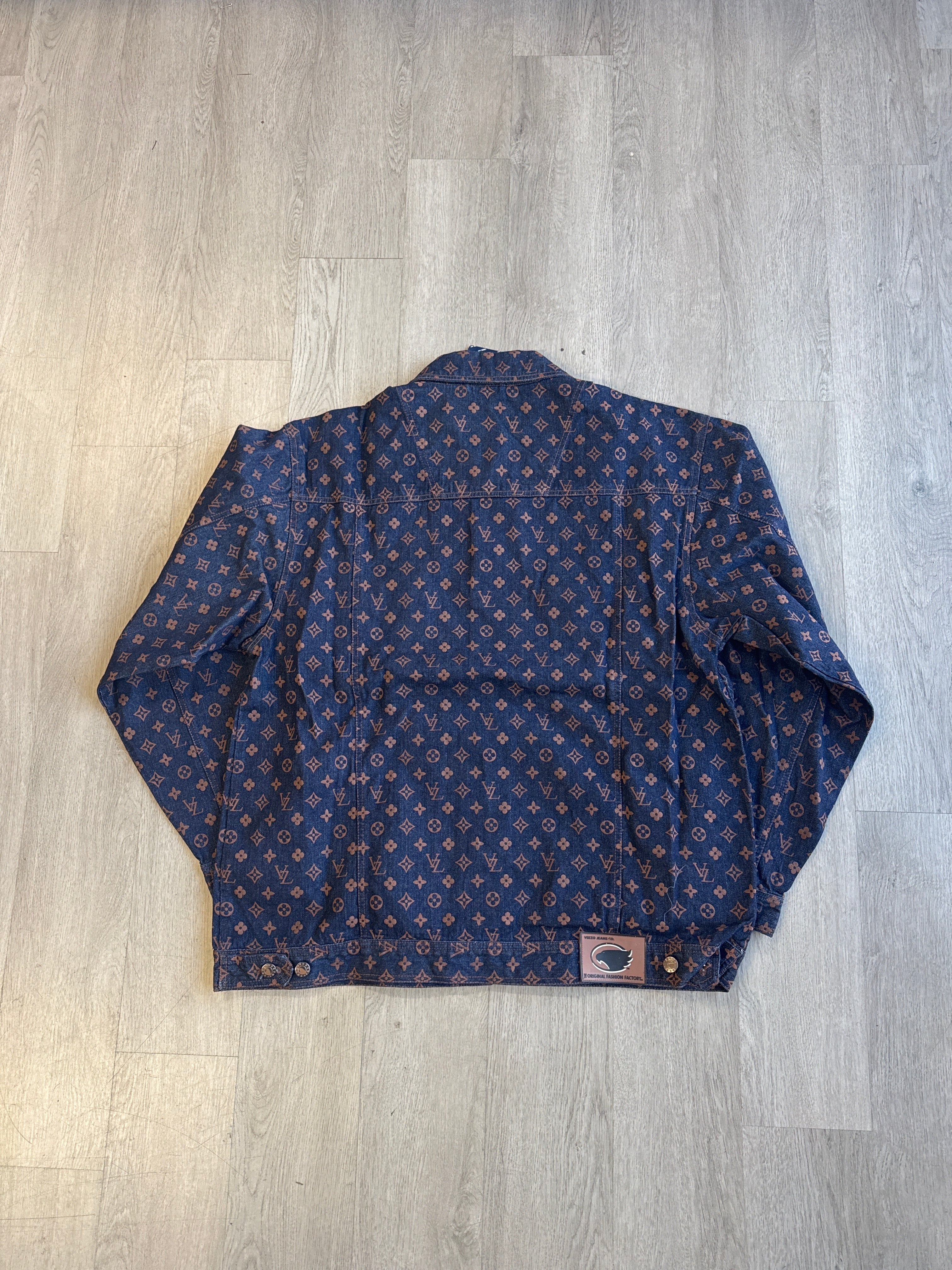 Vintage 90s Veezo Wear Monogram Designer Denim Jean Jacket