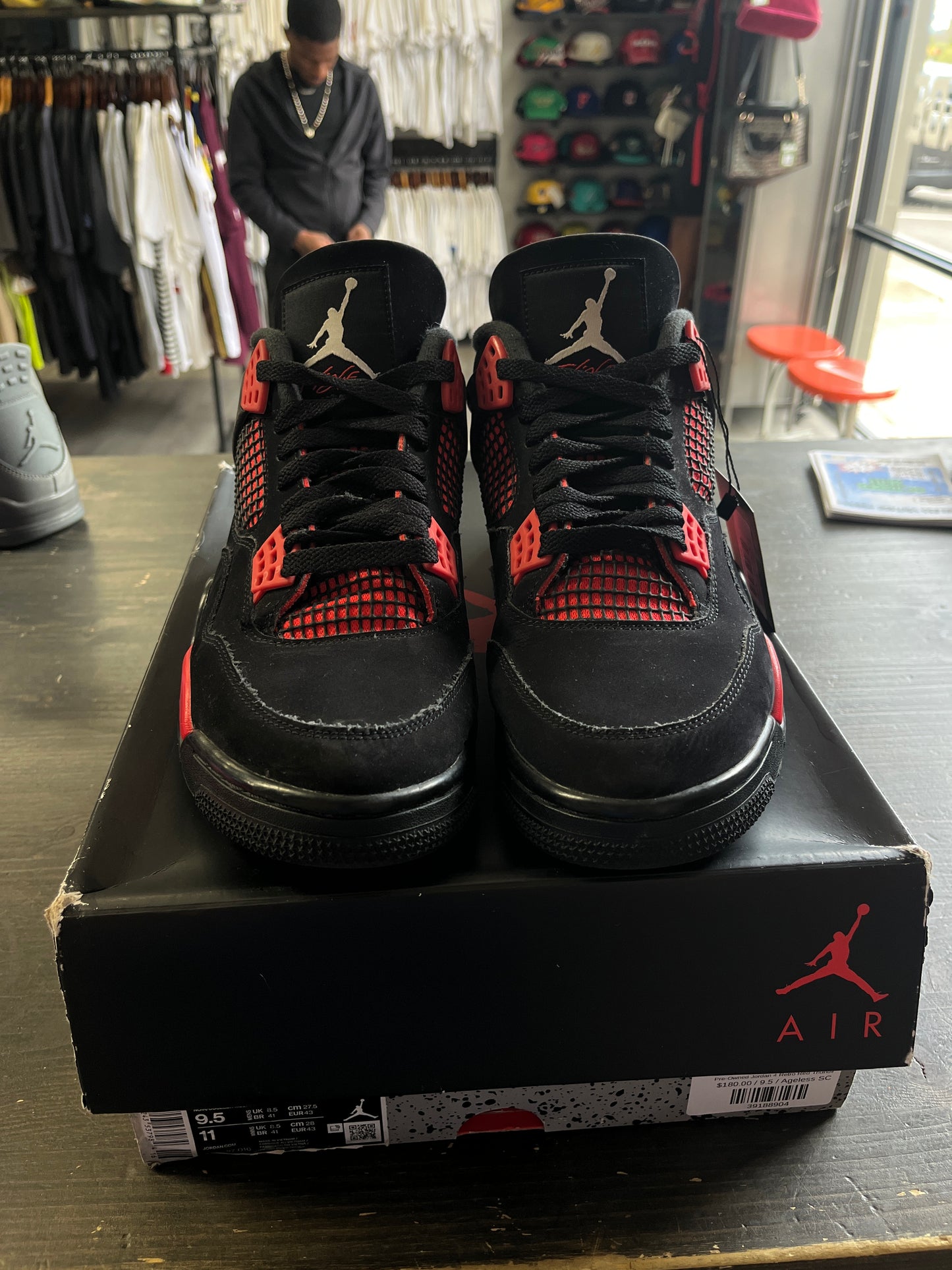 Pre-Owned Jordan 4 Retro Red Thunder