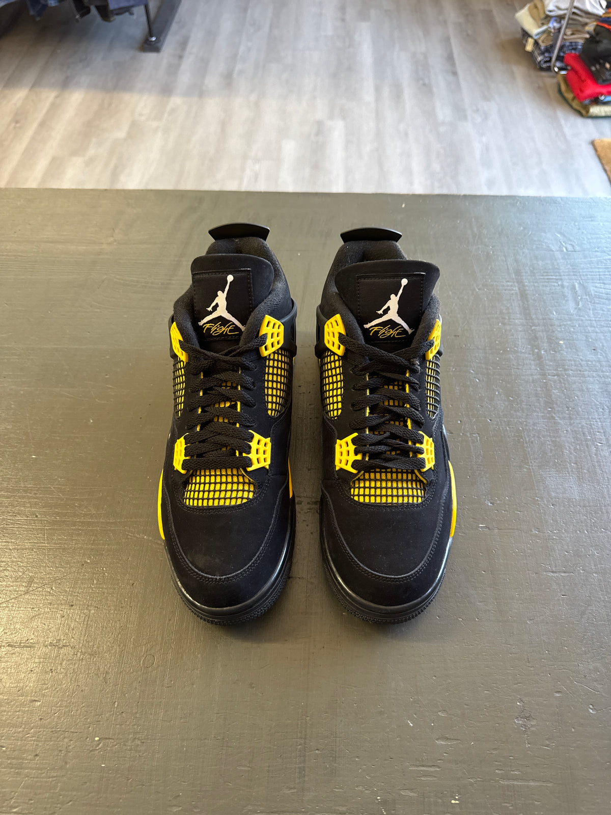 Pre-owned Jordan Retro 4 Thunder (2023)