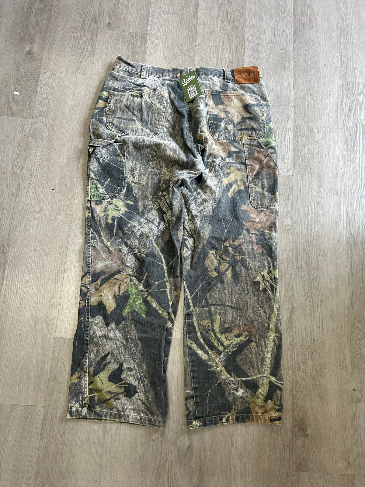 Field Staff Mossy Oak Camo Carpenter Pants