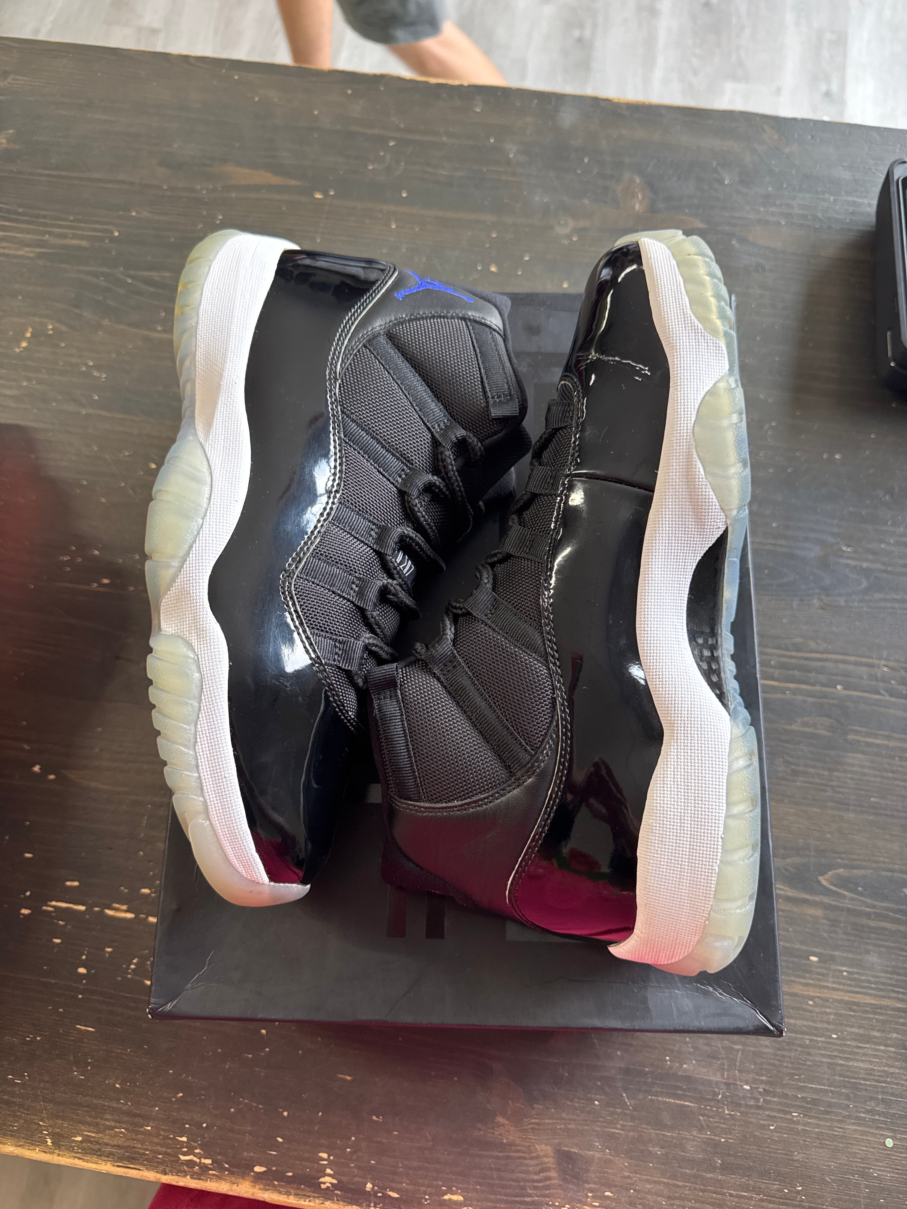 Pre-owned Jordan Retro 11 Space Jam 2016