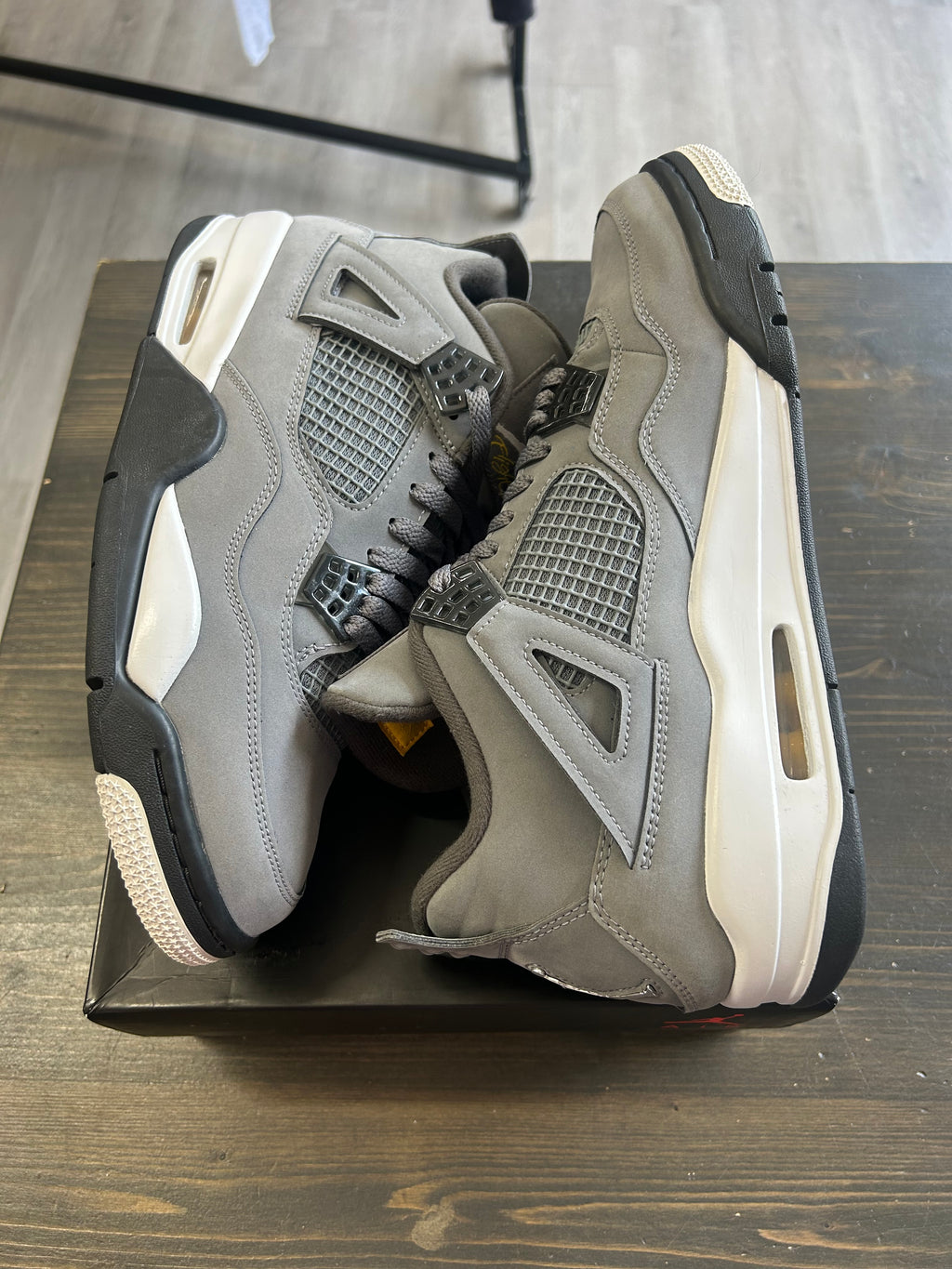 Pre-Owned Jordan 4 Retro Cool Grey (2019)