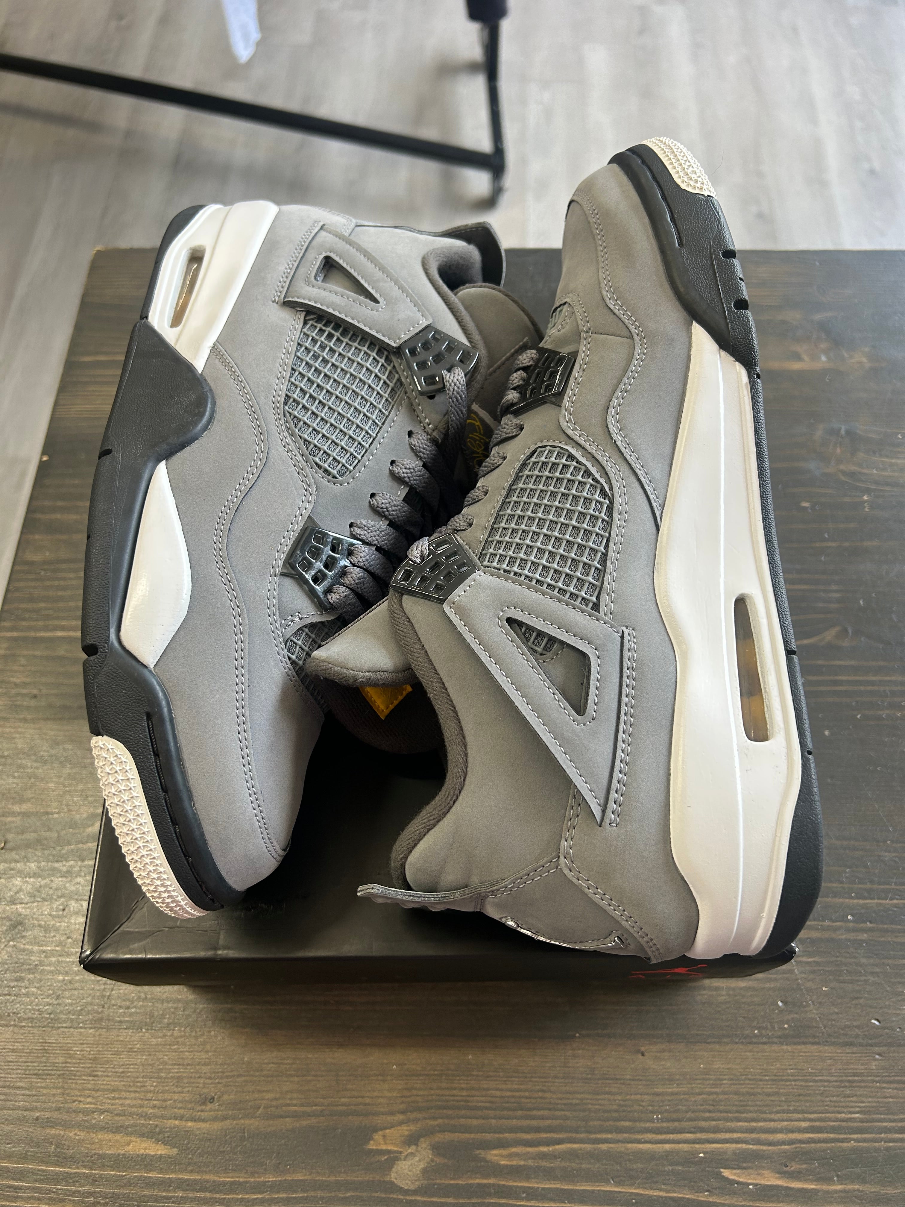 Pre-Owned Jordan 4 Retro Cool Grey (2019)