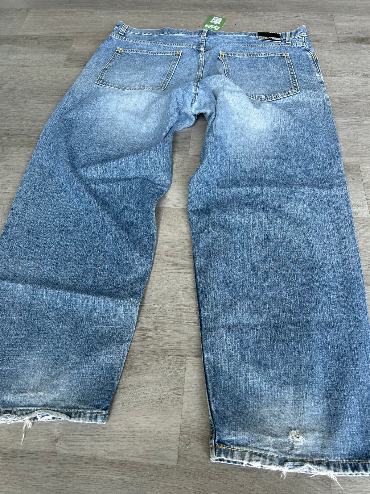 Levi’s Baggy Silver Tab Light Wash  Distressed Jeans