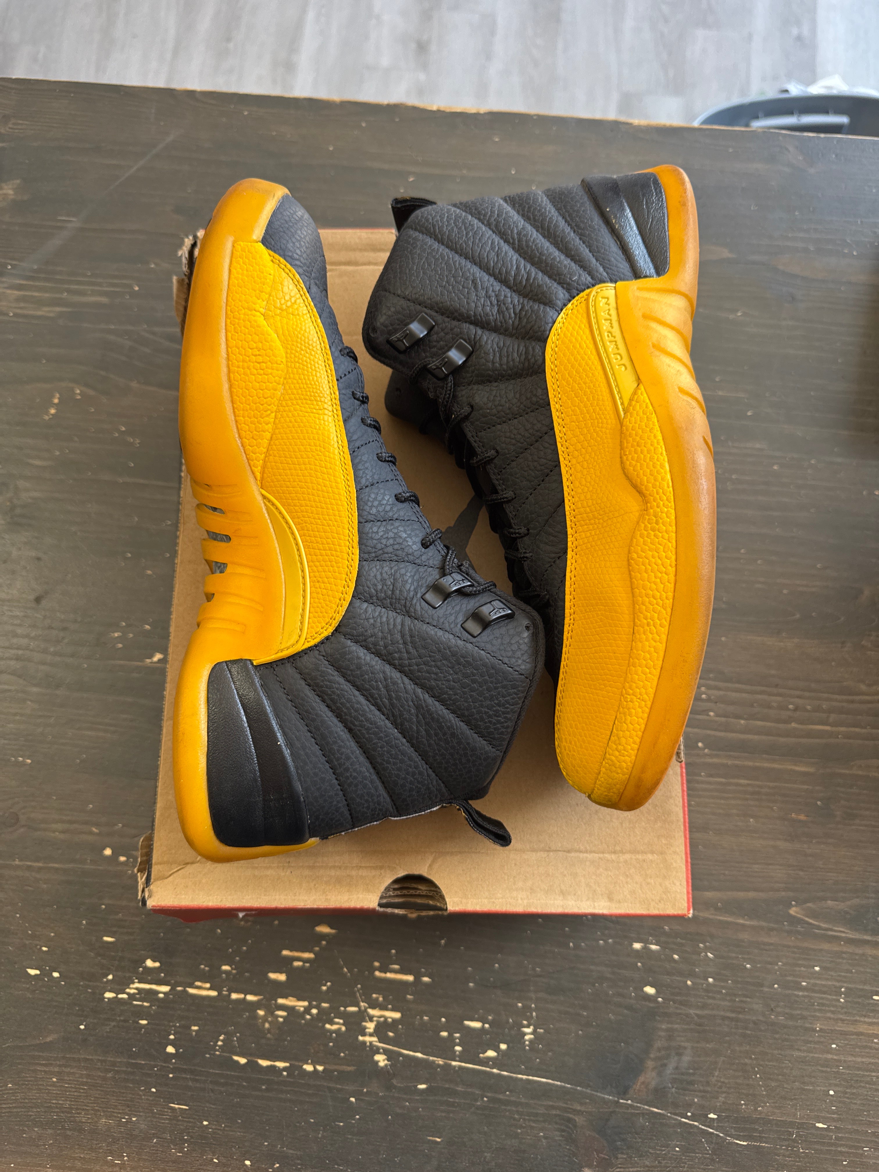 Pre-owned Jordan Retro 12 Black University Gold