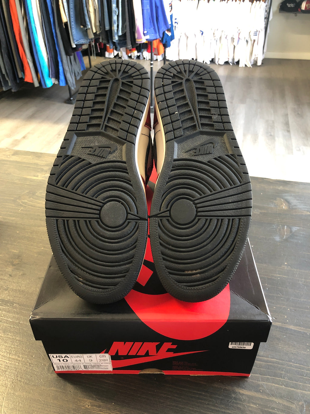 Pre-Owned Jordan 1 Retro High OG Defiant SB