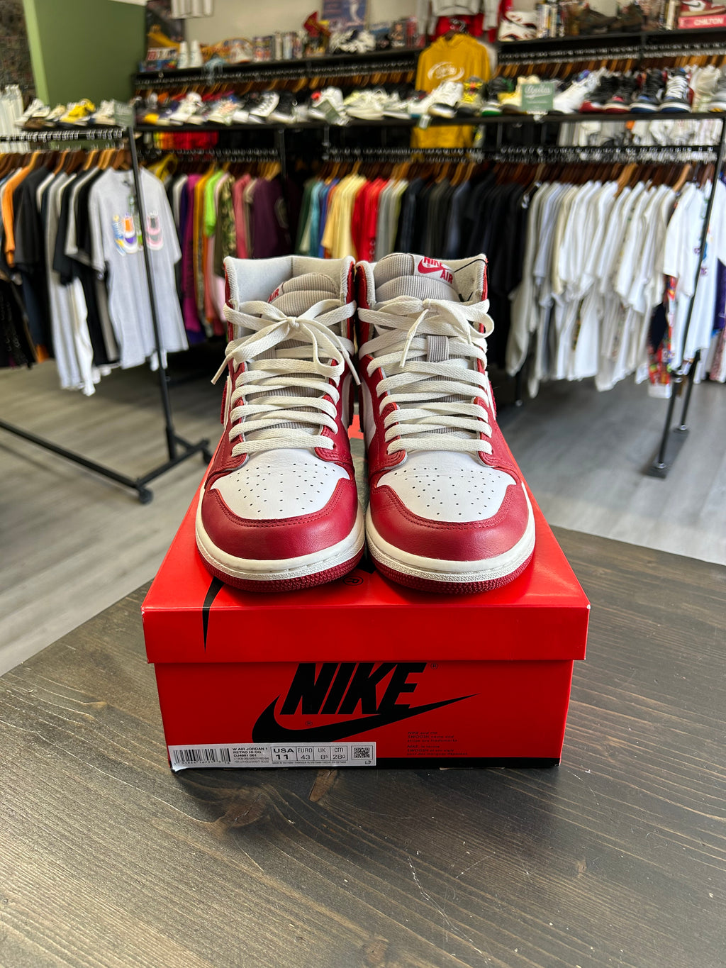 Pre-Owned Women’s Jordan 1 Retro High OG Varsity Red
