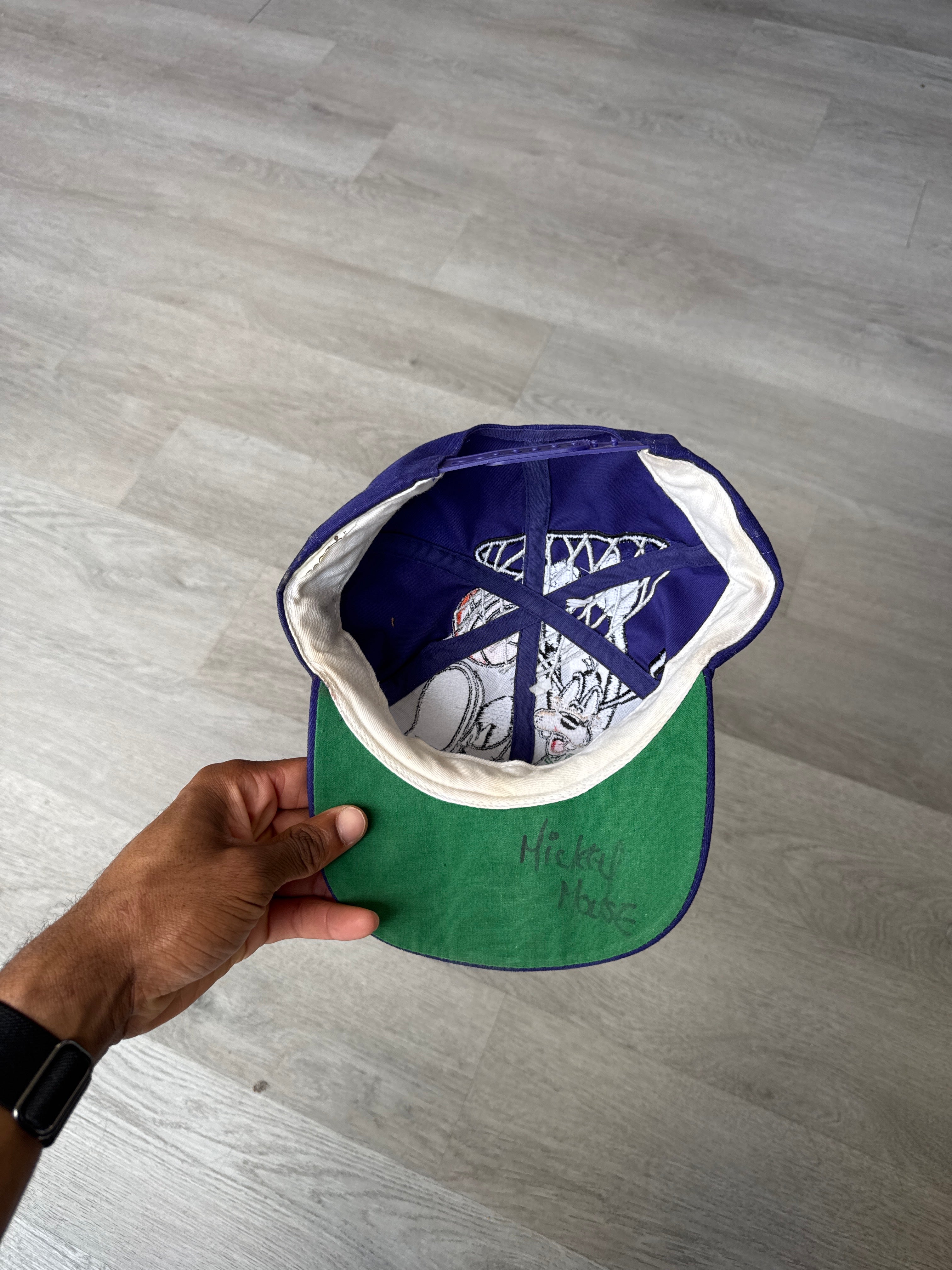 Vintage 90s Disney Goofy Basketball Embroidered SnapBack Hat