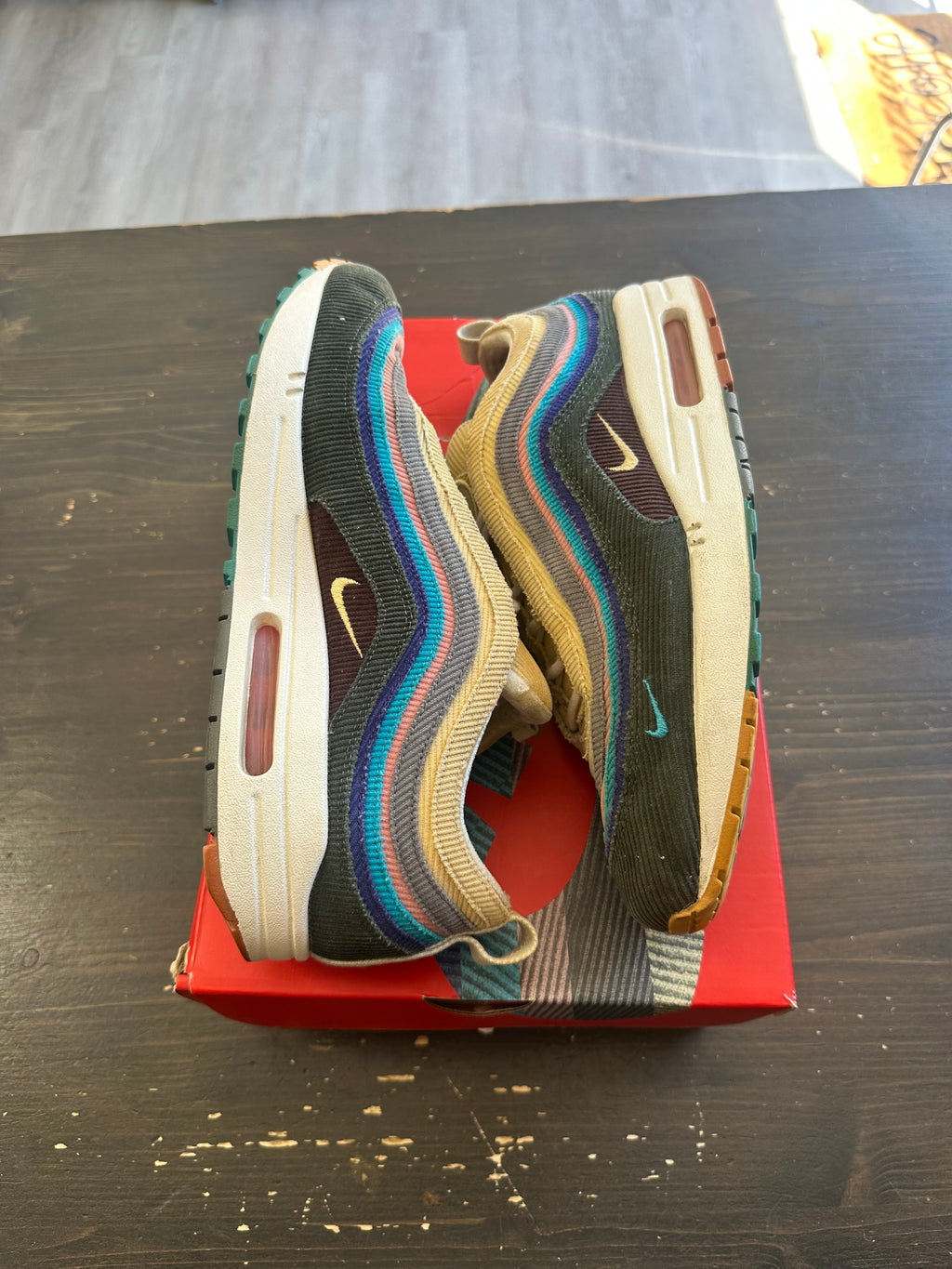 Pre-Owned Nike Air Max 1/97
Sean Wotherspoon (Extra Lace Set Only)