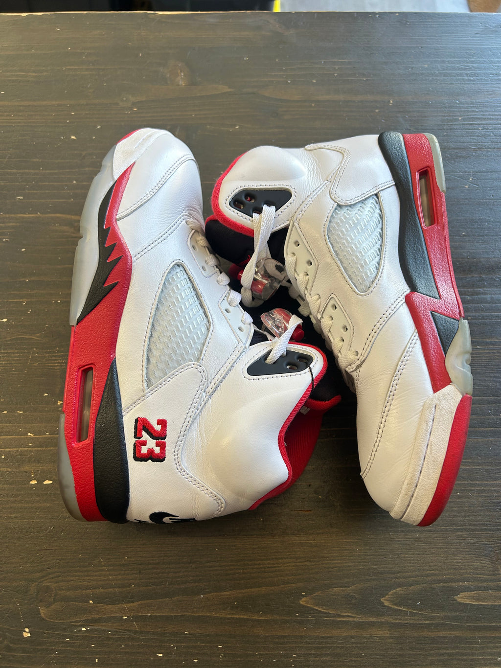 Pre-Owned Jordan Retro 5 Fire Red Black Tongue (2025)