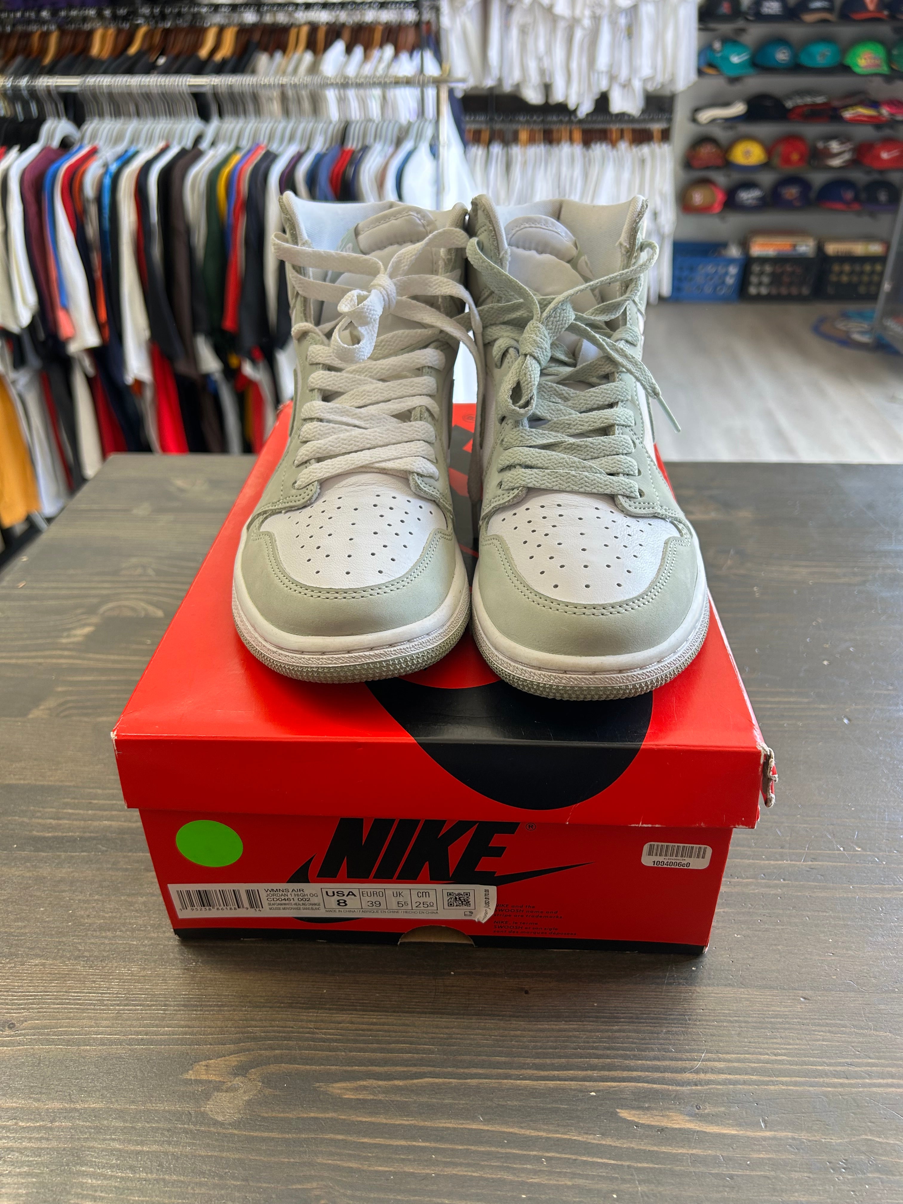 Pre-Owned Jordan 1 Retro High OG Seafoam (Woman’s)