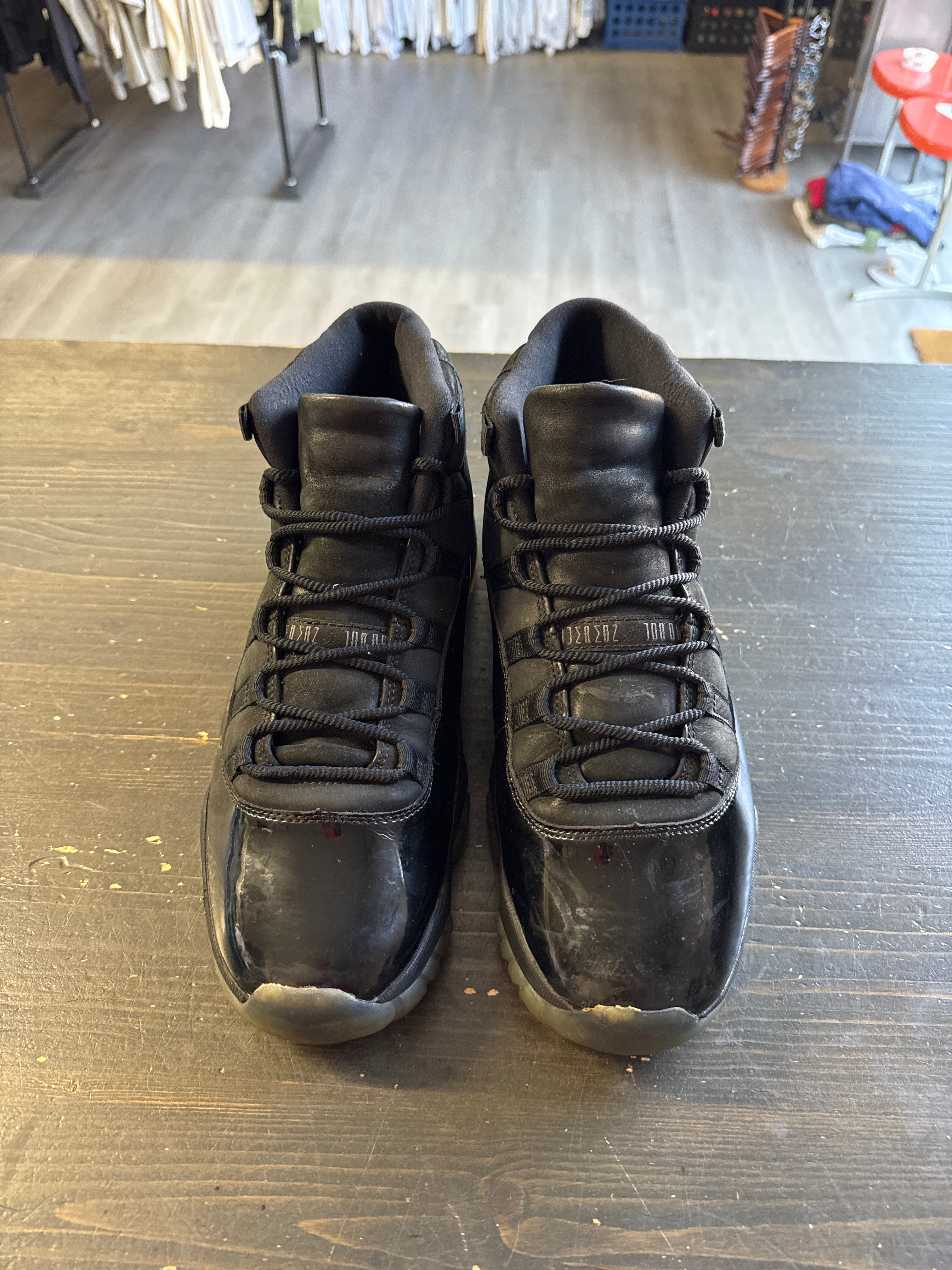 Pre-owned Jordan Retro 11 Cap and Gown