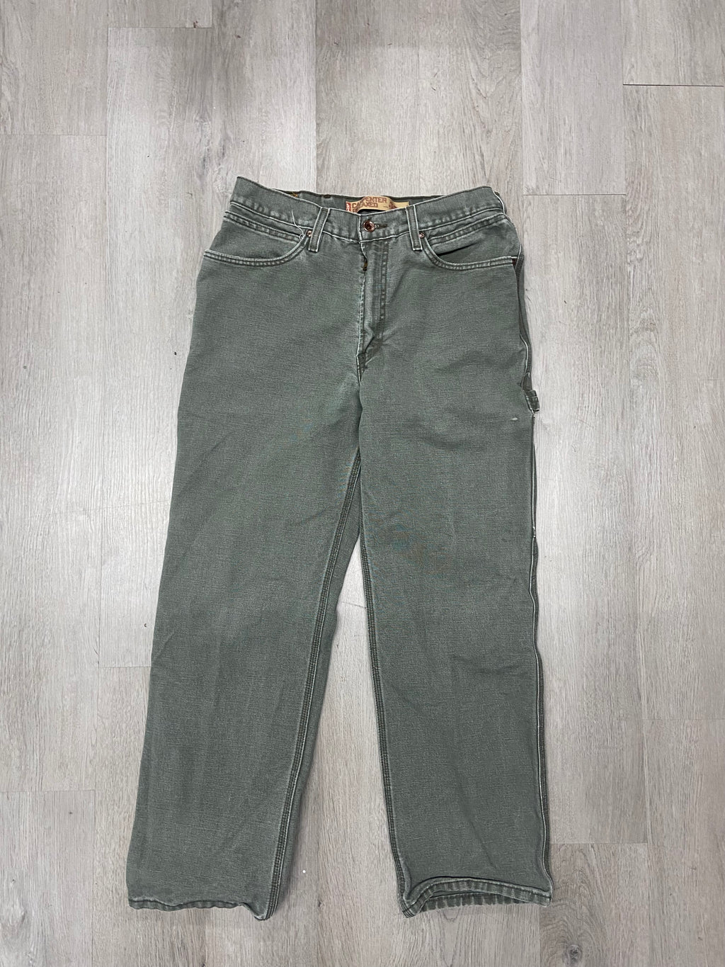 Levi's 550 Relaxed Fit Carpenter Olive Green Pants