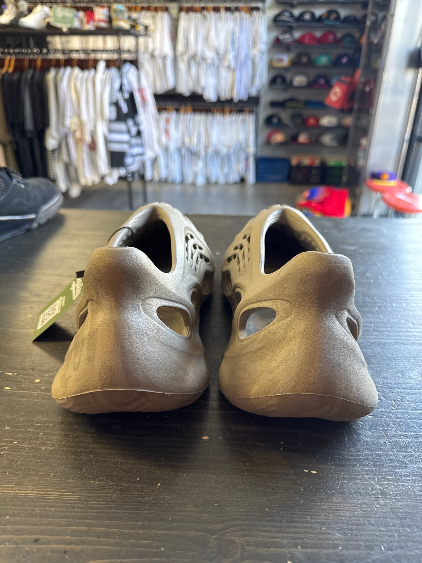 Pre-owed Adidas Yeezy Foam Rnnr Stone Sage