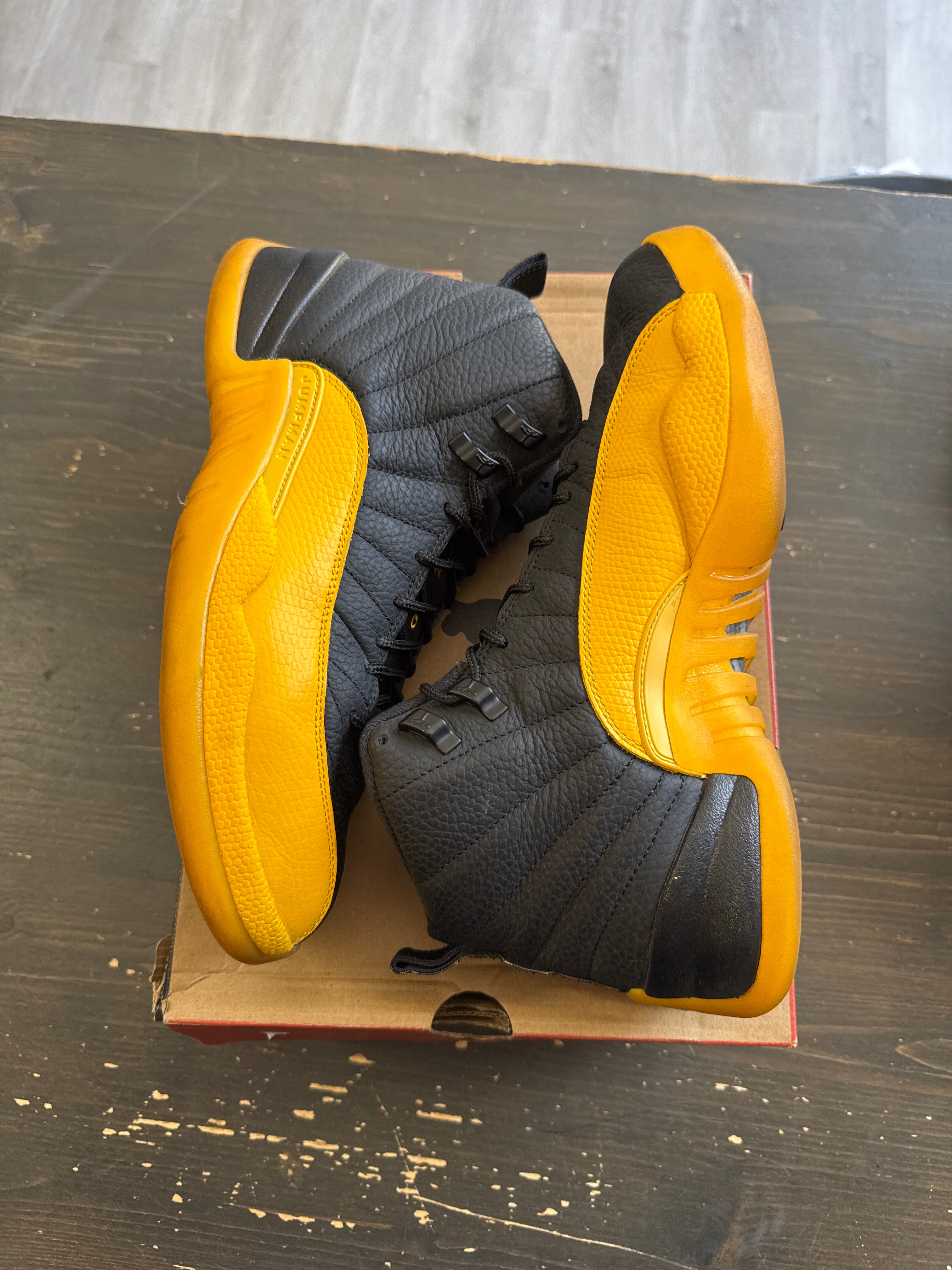 Pre-owned Jordan Retro 12 Black University Gold