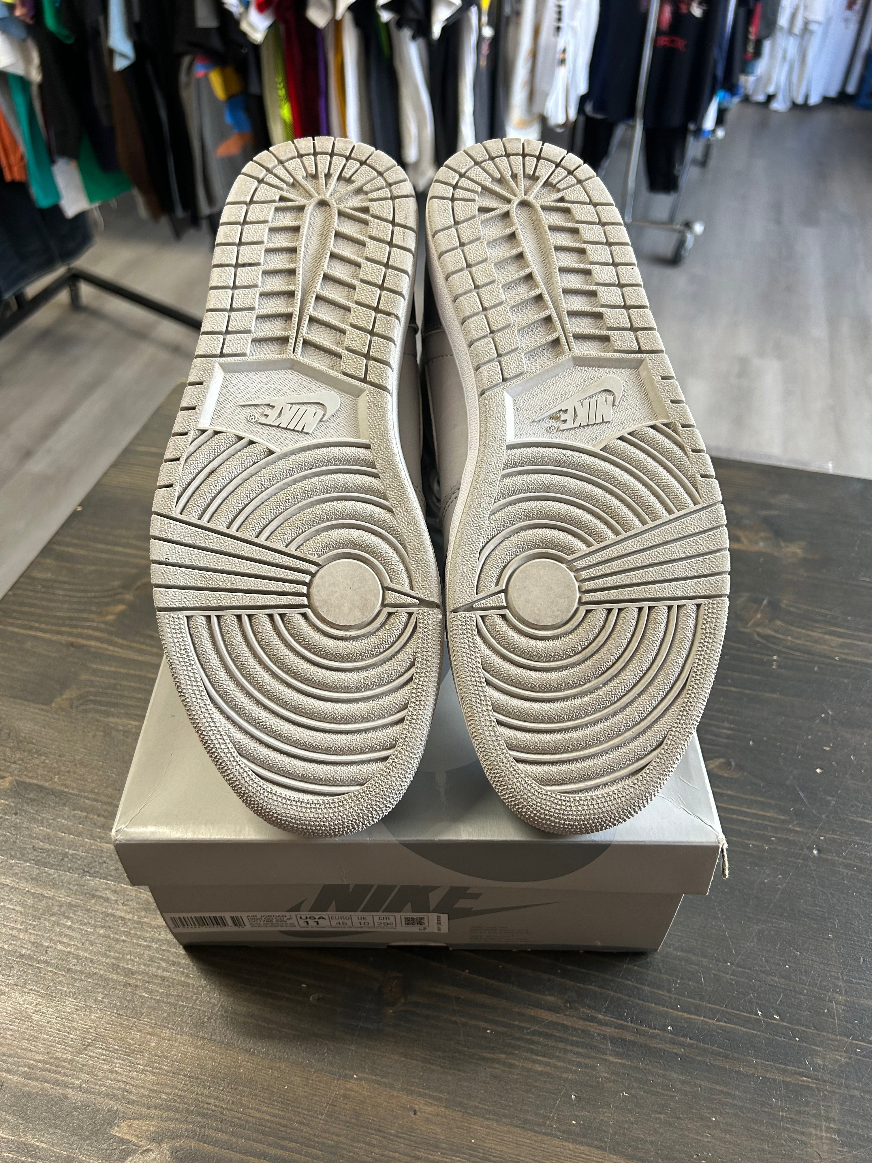 Pre-Owned Jordan 1 Retro High Neutral Grey (2020)