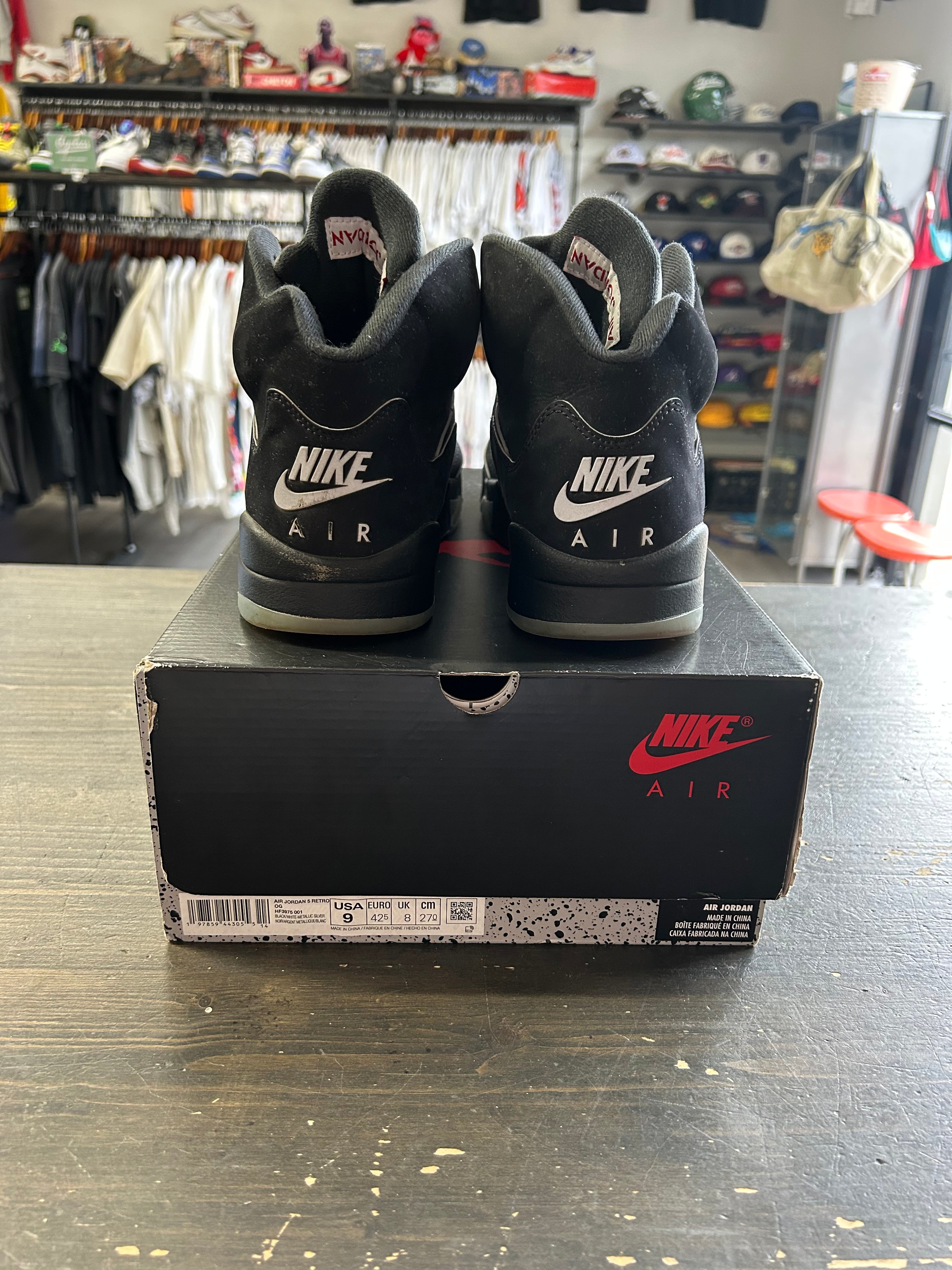 Pre-Owned Jordan 5 Retro OG Black Metallic Reimagined