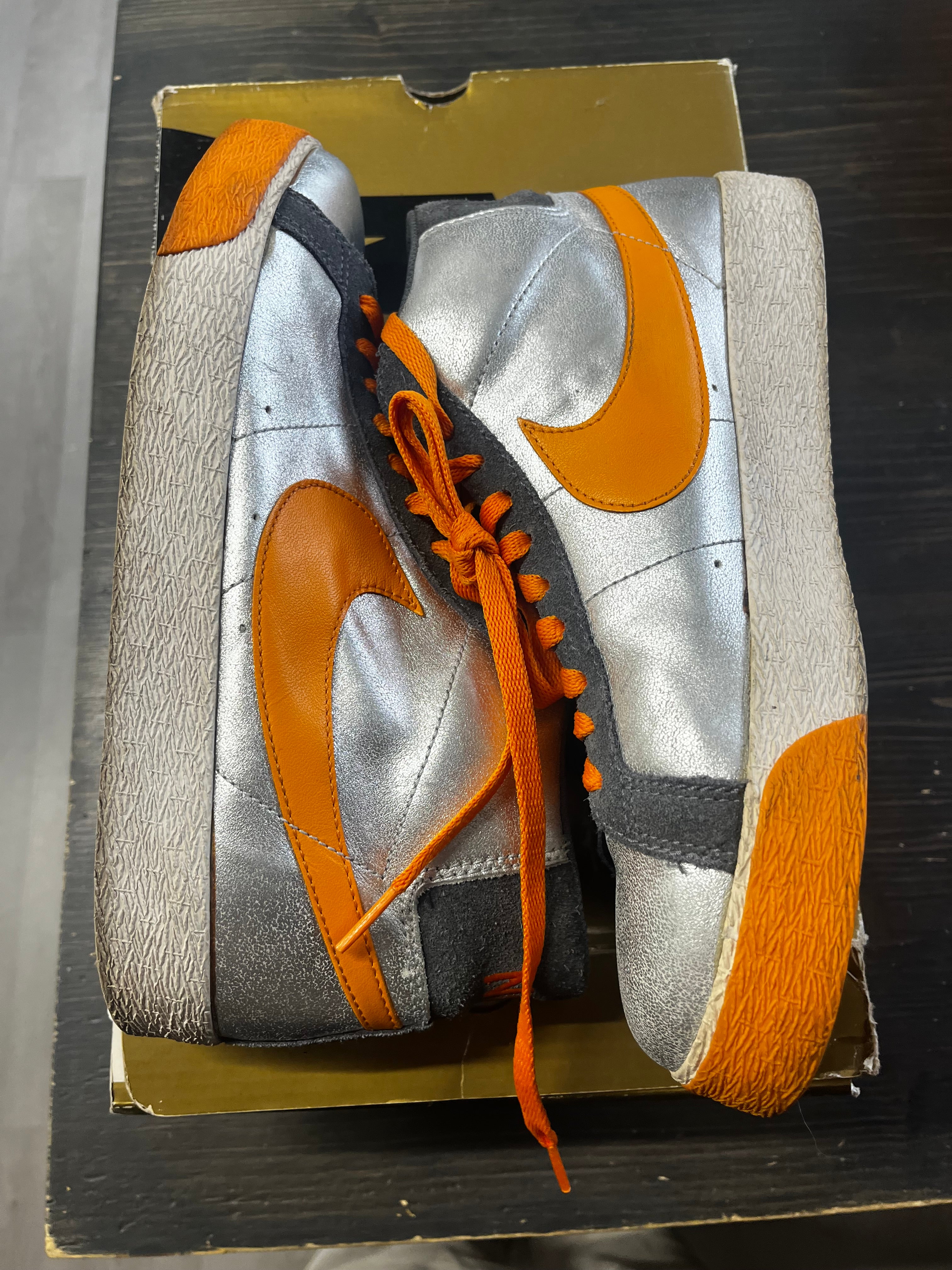 Pre-Owned Nike SB Blazer Medium Grey / Shock Orange