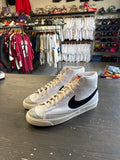 Pre-owned Nike Blazer Mid 77 Vintage White Black