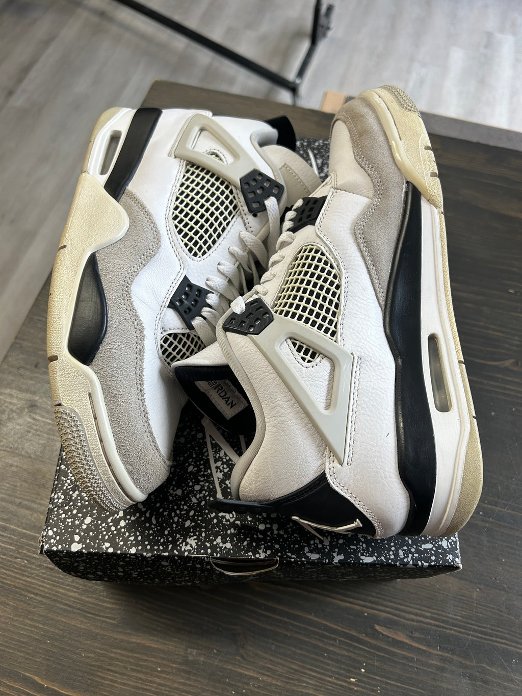 Pre-Owned Jordan 4 Retro Military Black