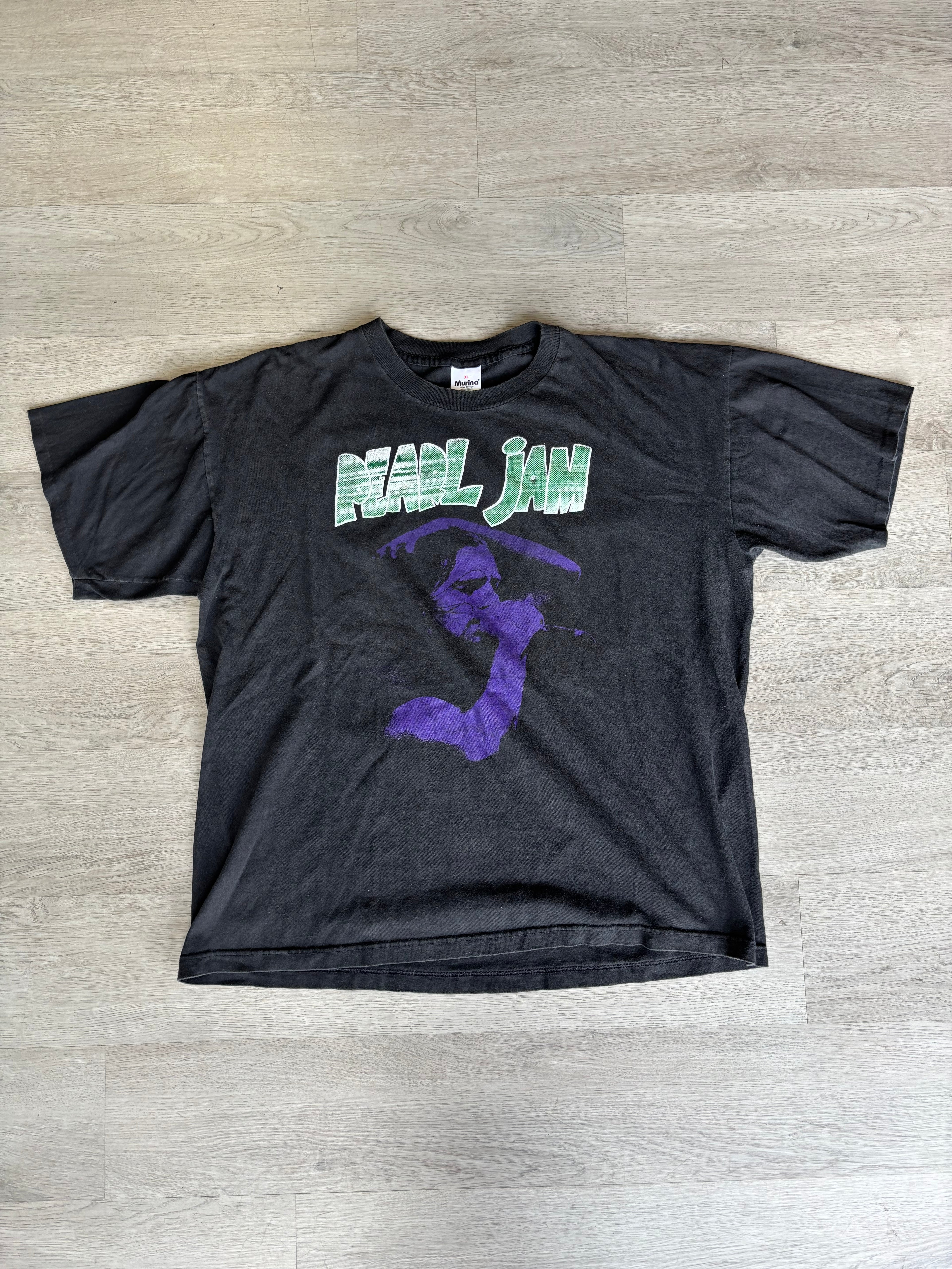 Vintage 1990s Pearl Jam Eddie Vedder Band Tee