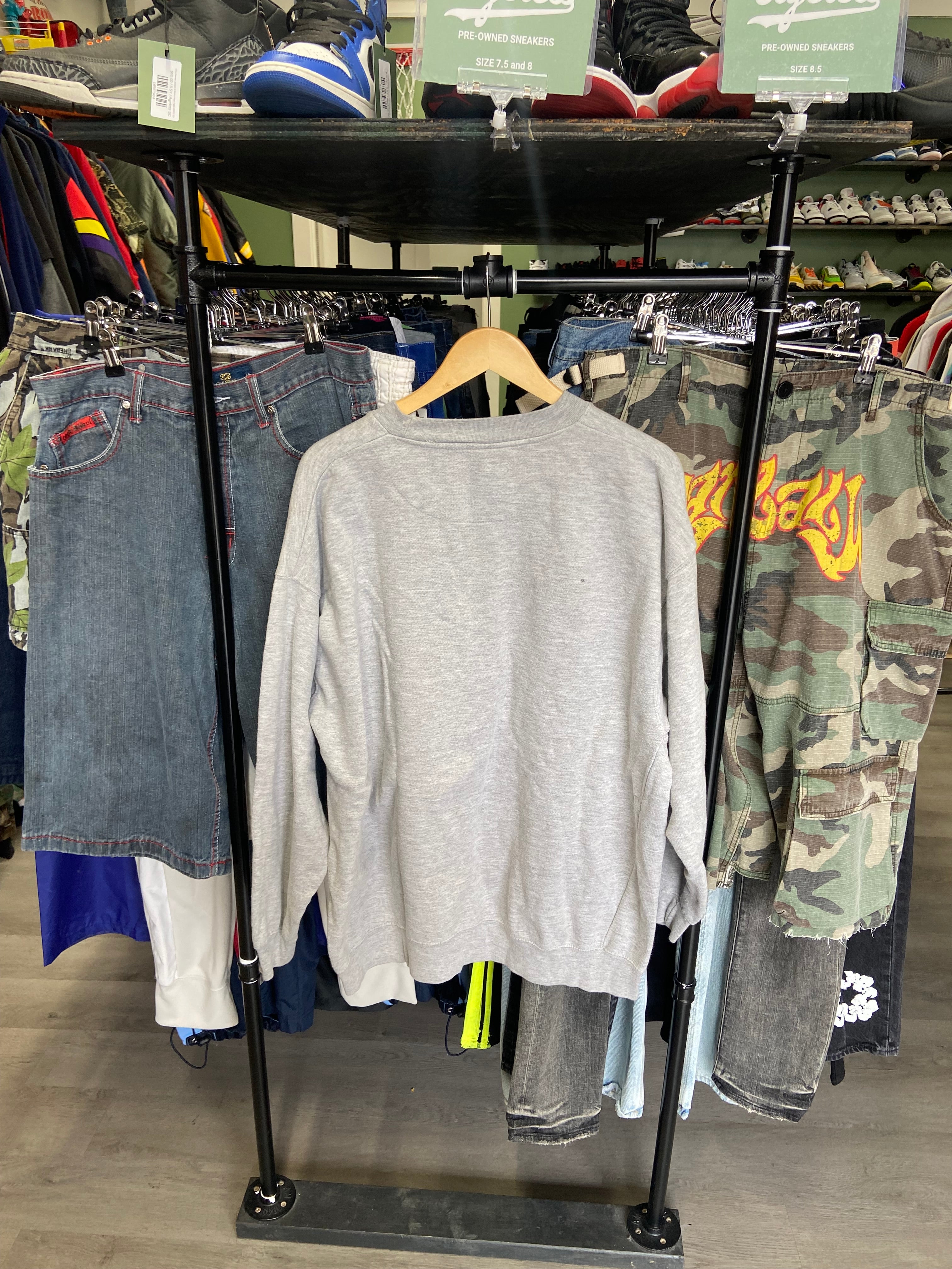 Vintage Grey Wolf Walking Sweatshirt