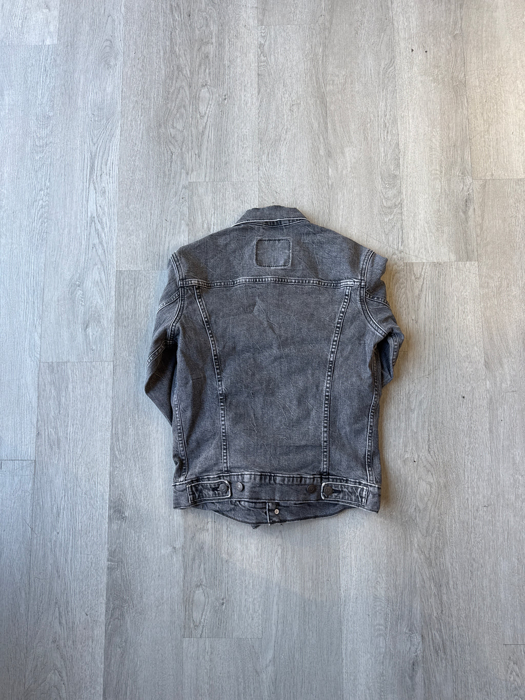Vintage women’s Levi’s Faded Black Denim Jacket